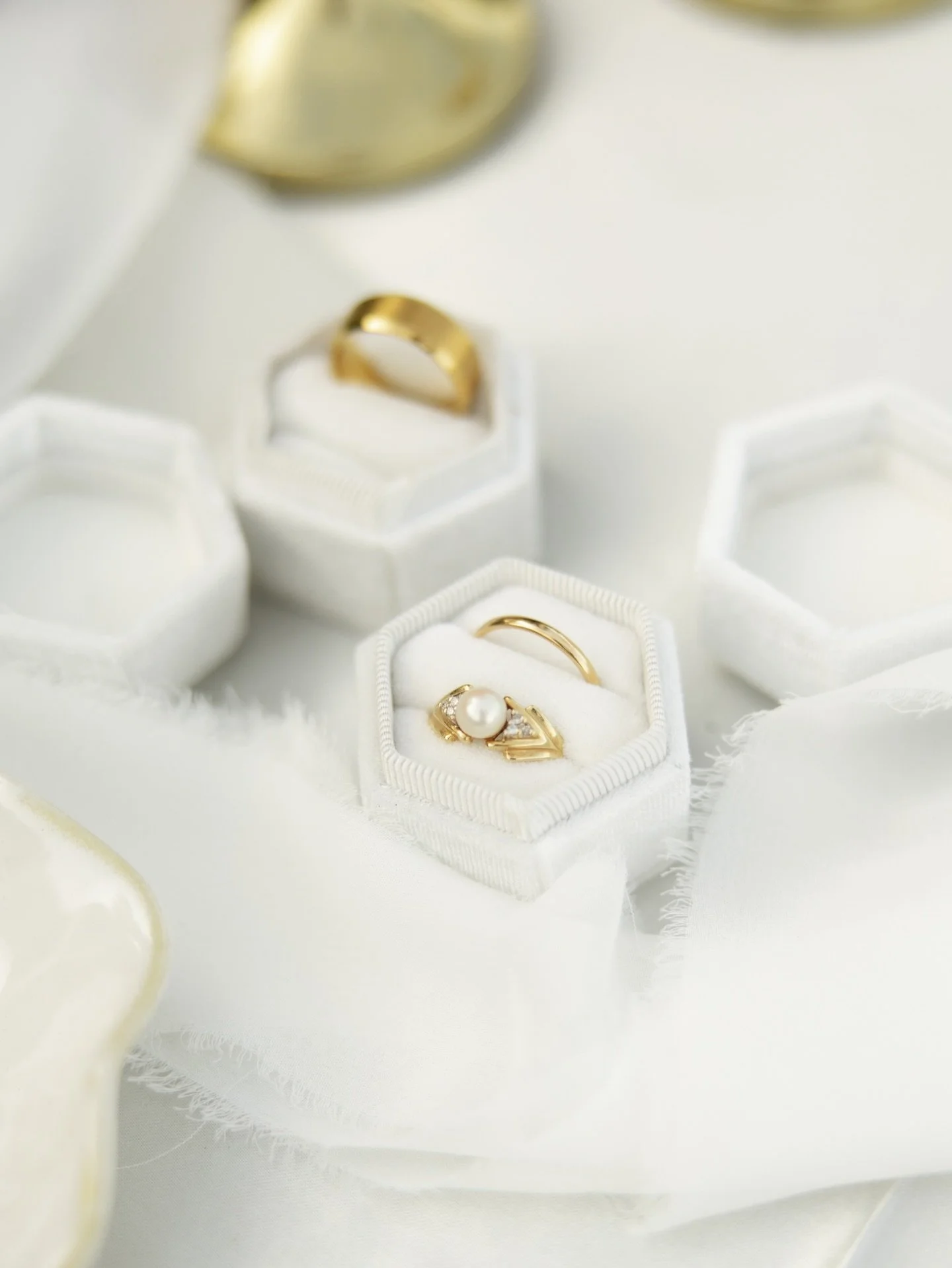 The importance of details can&rsquo;t be overlooked 😍 While they might not be the most important part of your elopement or wedding day, I absolutely think they should be captured so you can remember the intricacies of your celebration ◡̈ 

-Thank yo