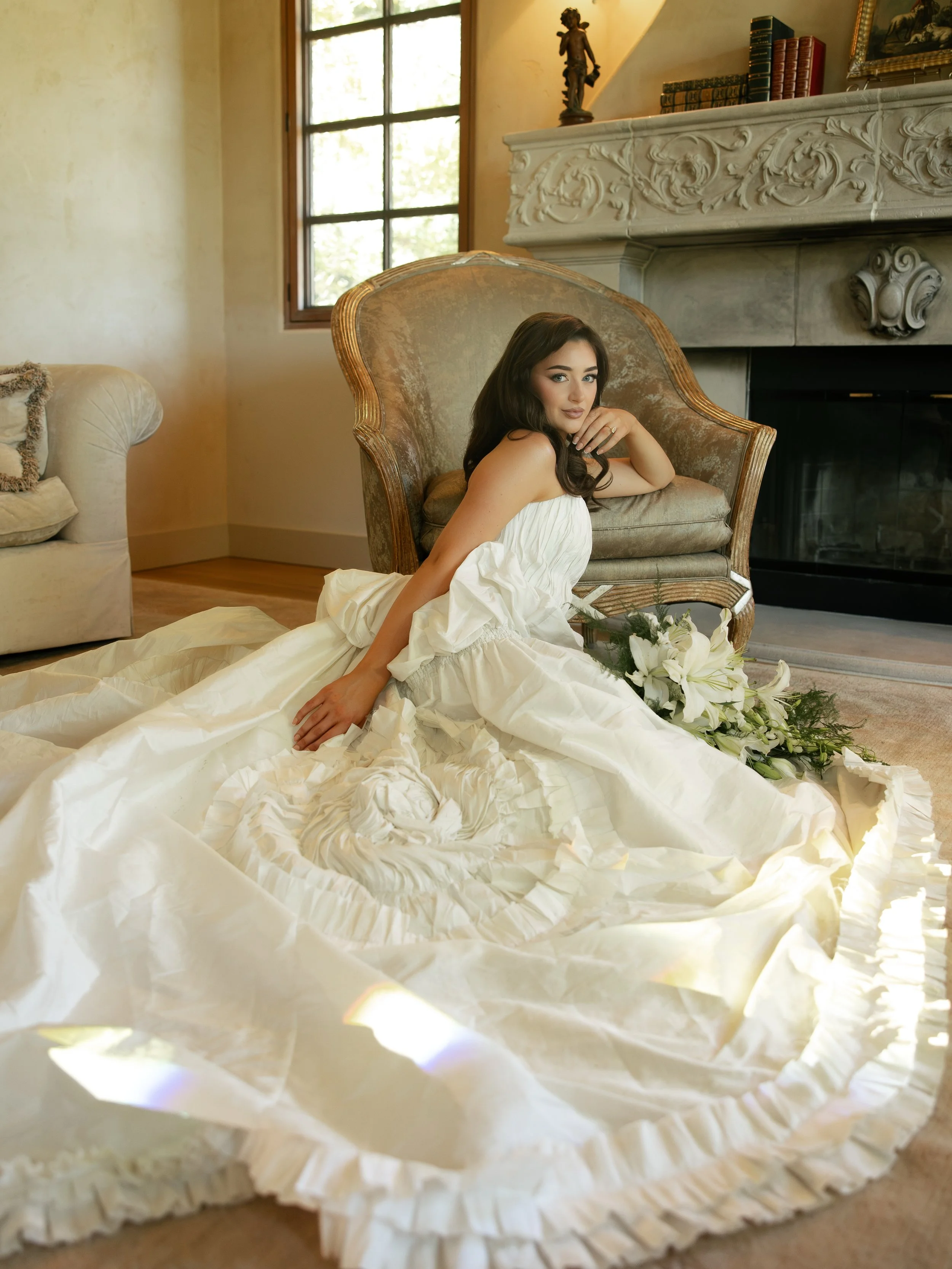 Last Monday I took part in an amazing styled shoot with a tremendously talented group of vendors at such a stunning location. Huge thank you to the whole group of people and our stunning model couple with such a sweet love story that shows in the pho