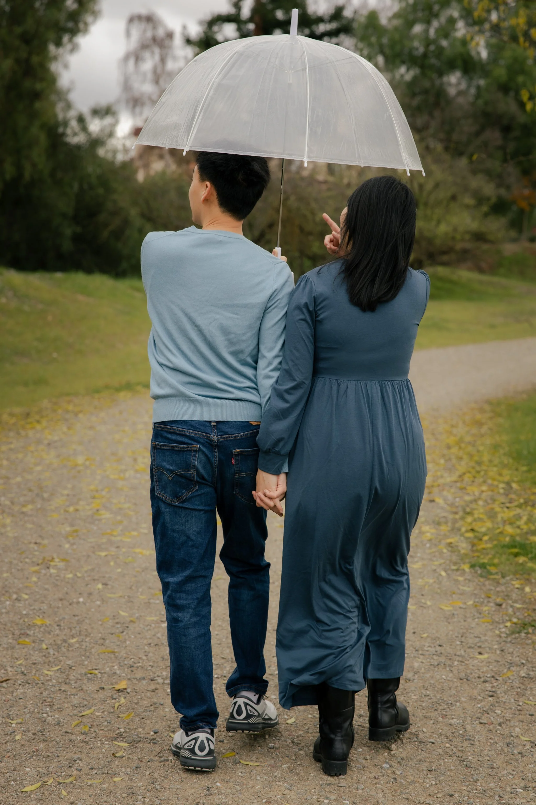 Romantic rainy maternity photo session livermore california