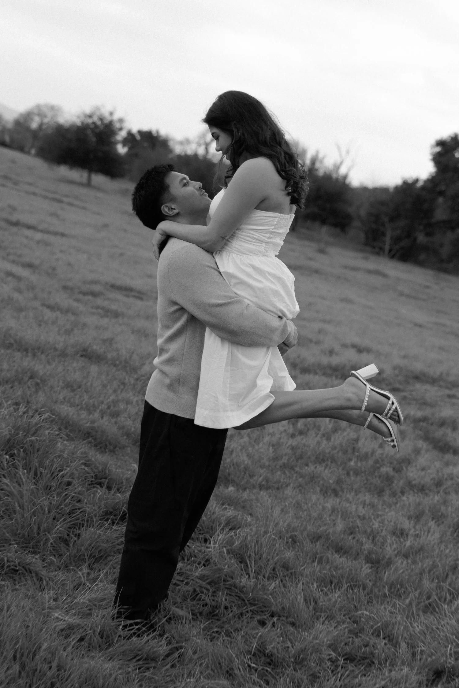 romantic black and white dublin california couples photography