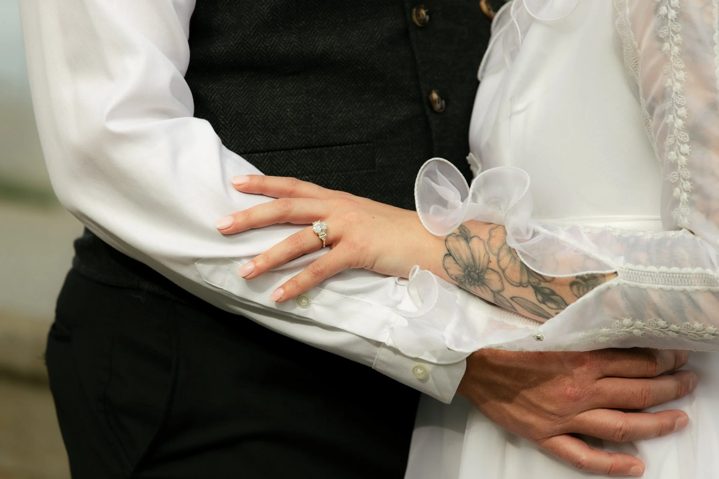 up close detail photos to get at a wedding