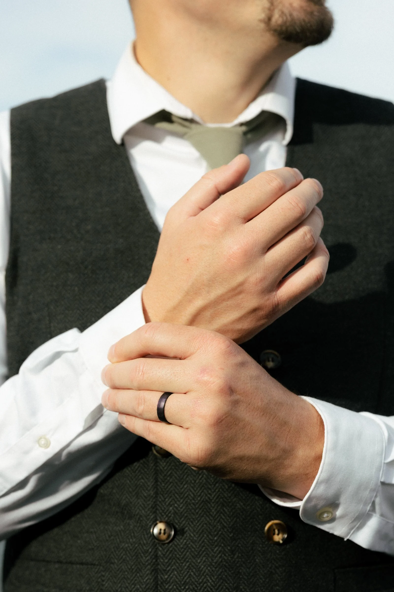 groom portrait at a dublin california wedding