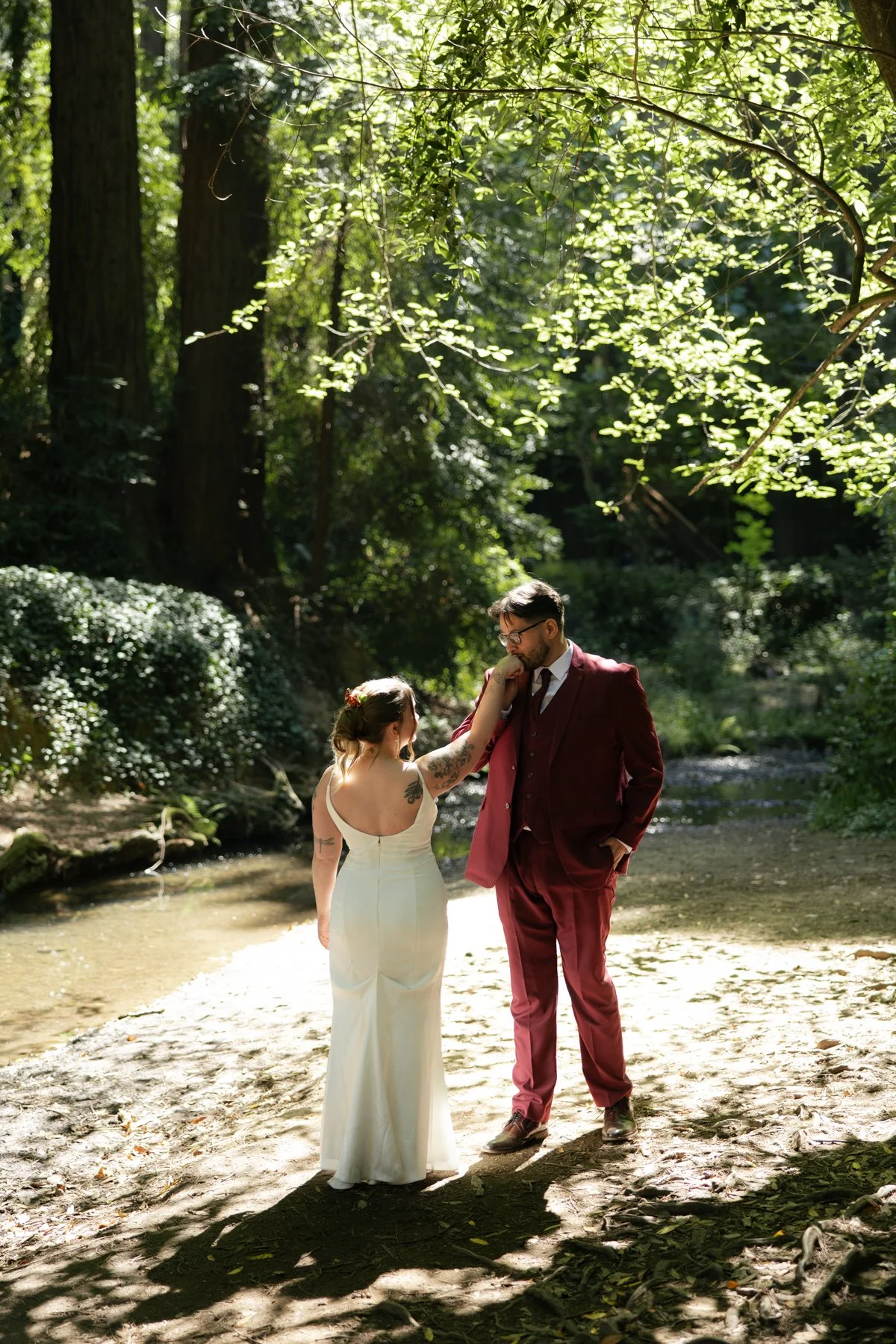 bride and groom redwood photos