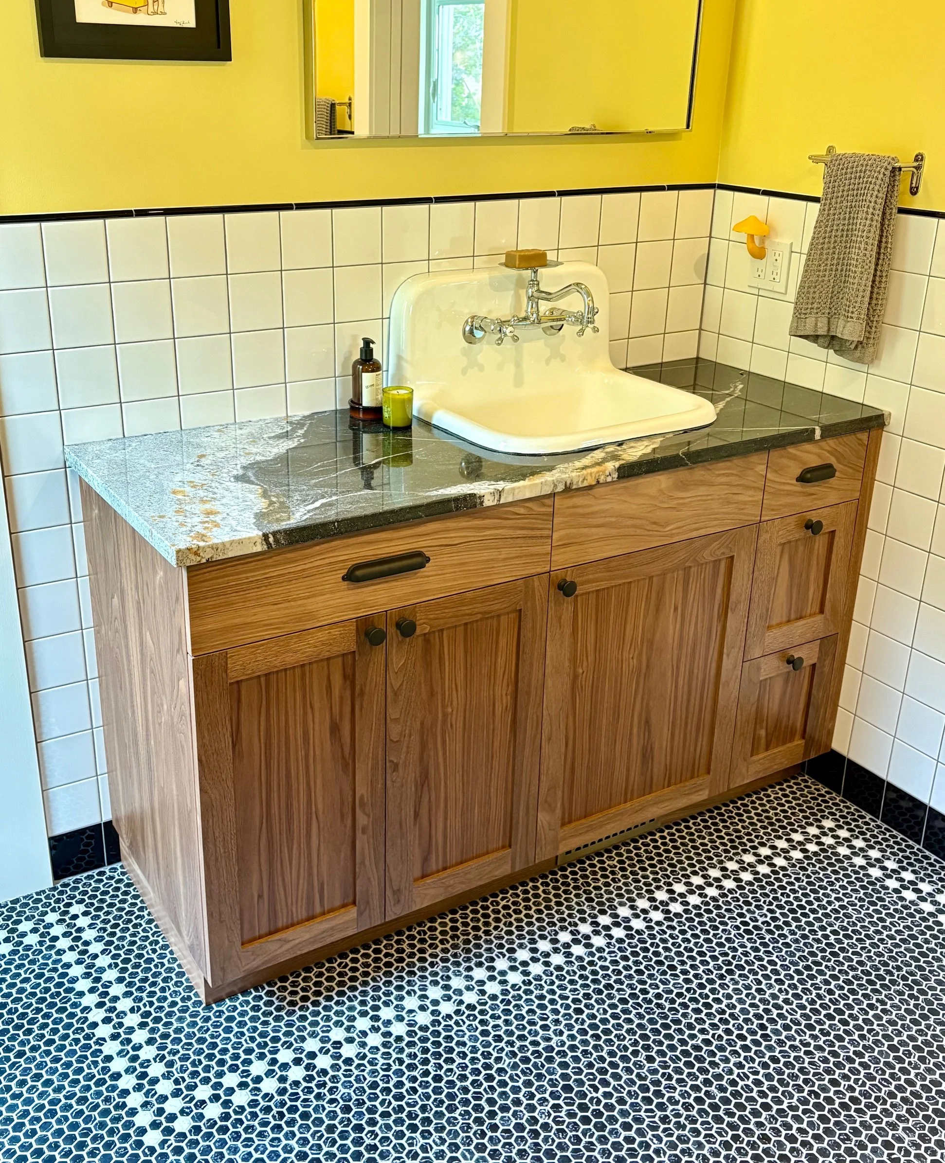 Georgetown Walnut Vanity