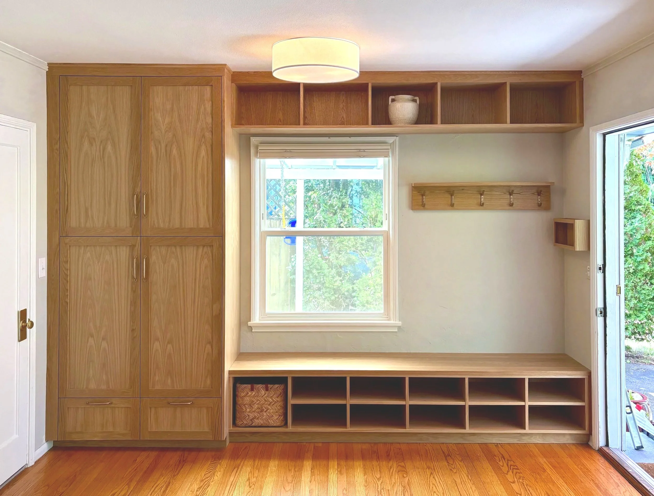 Entryway Built-ins w/ Shoe Bench 