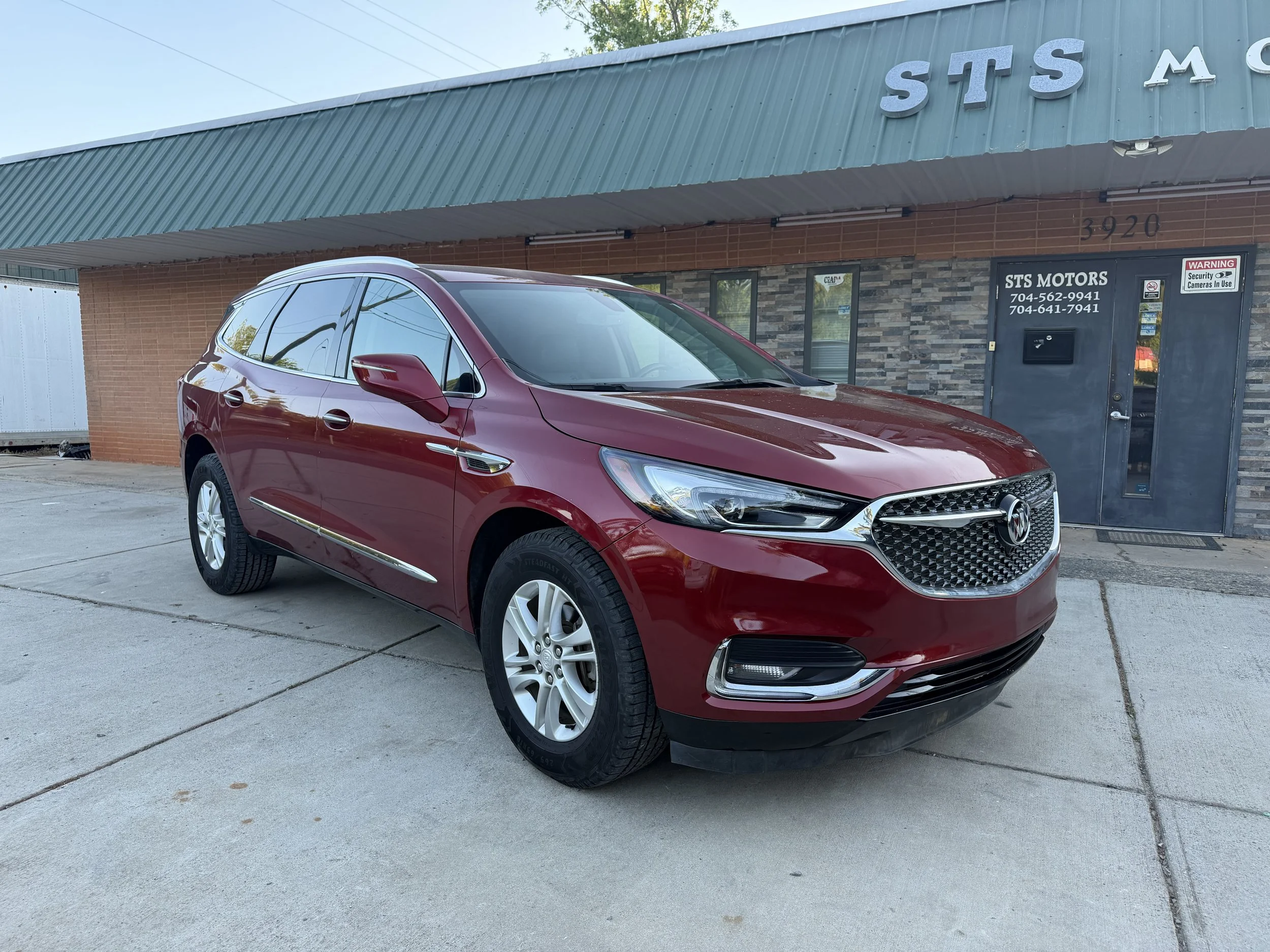 2020  buick enclave        (704)6417941