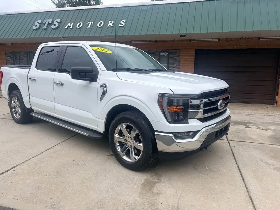 2021 Ford F150 SuperCrew Cab XLT Pickup 4D 5 1/2 ft