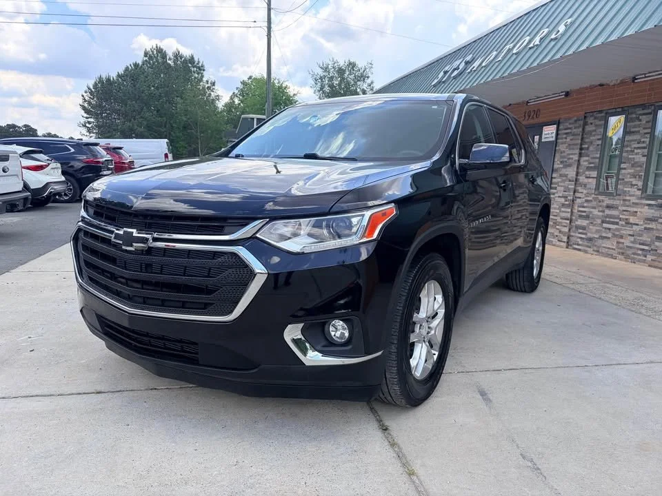 2020 Chevrolet Traverse LS Sport Utility 4D