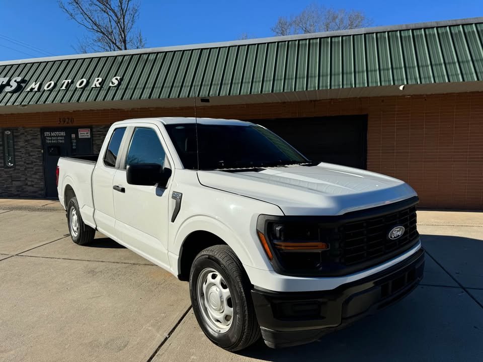 2024 Ford F150 Super Cab XL Pickup 4D 6 1/2 ft