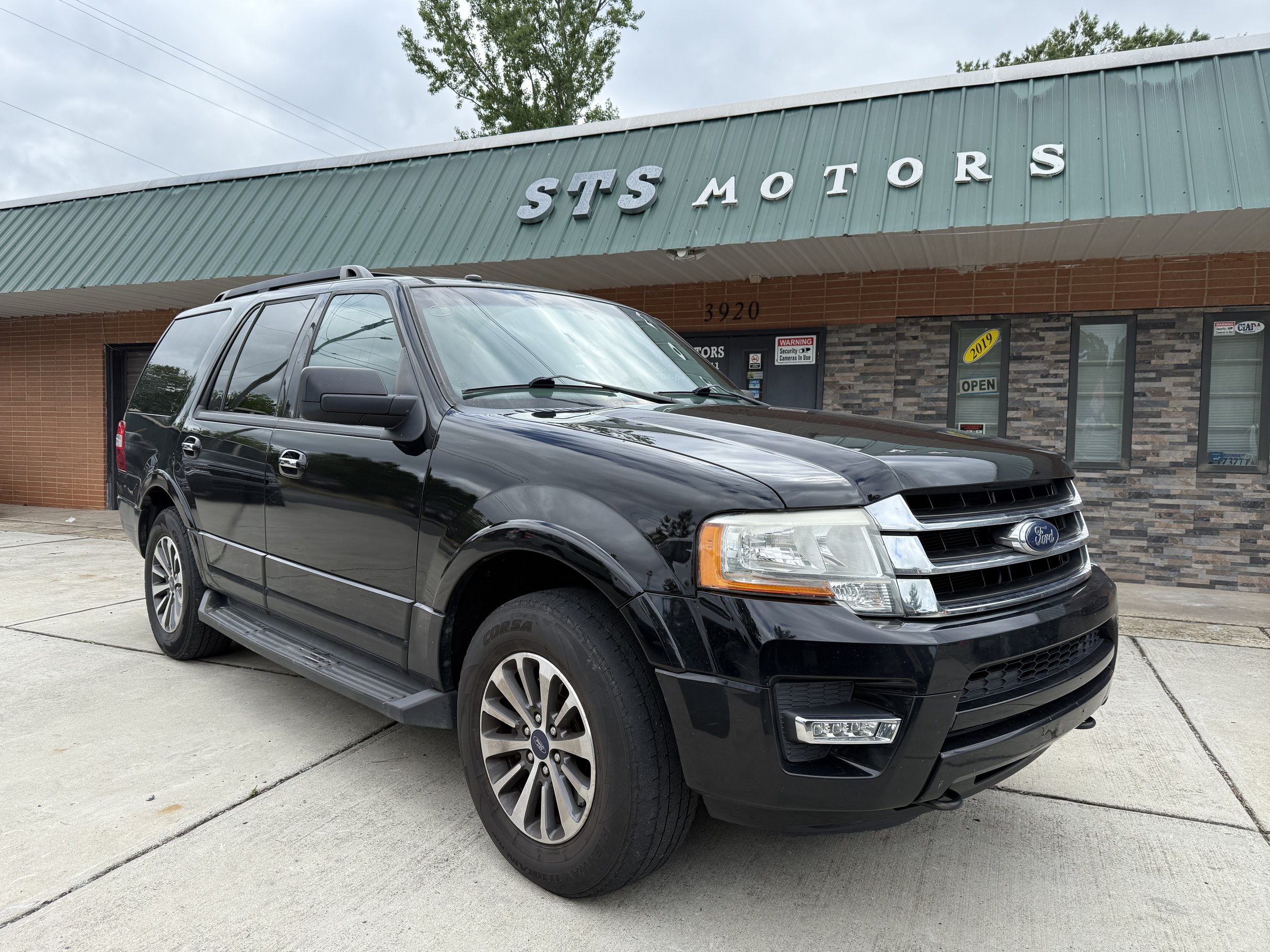 2016 ford expedition (704) 6417941