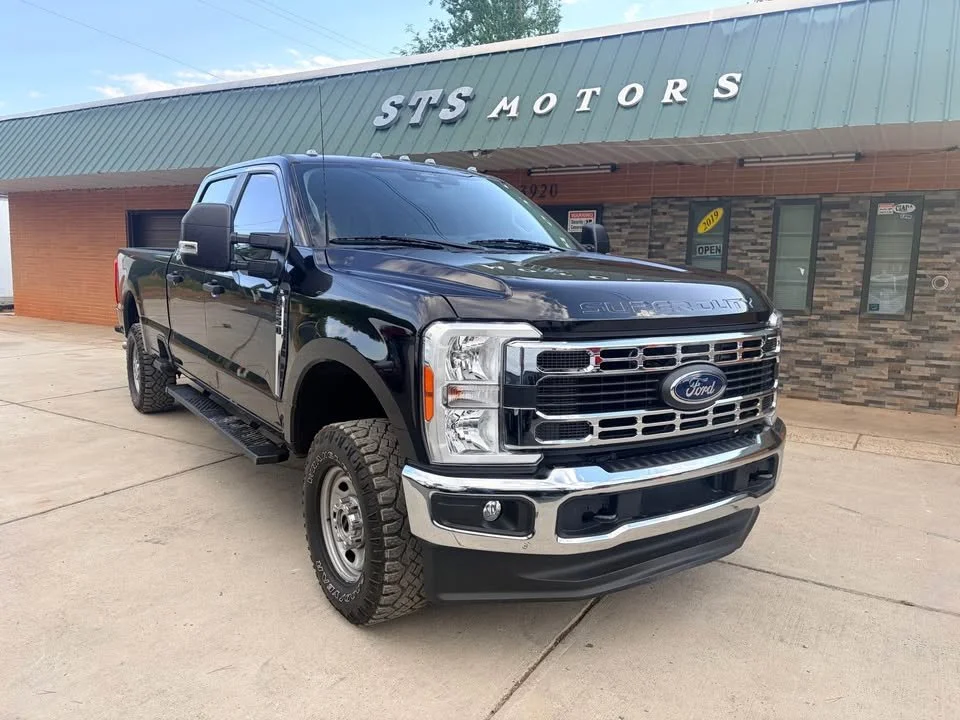 2024 Ford F350 Super Duty Crew Cab XL Pickup