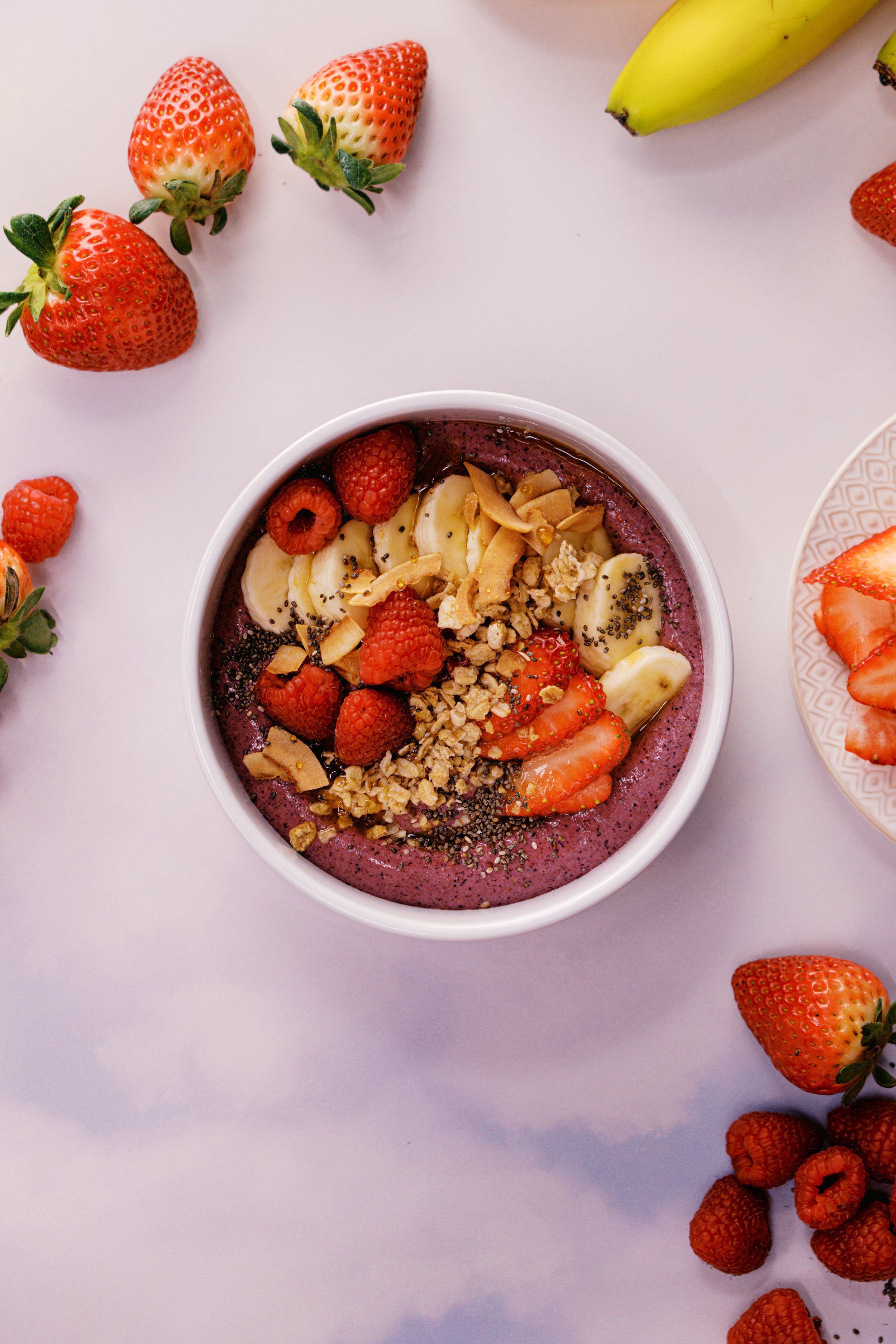 100004_Recipe_Berry Smoothie Bowl_0126_02932.jpg