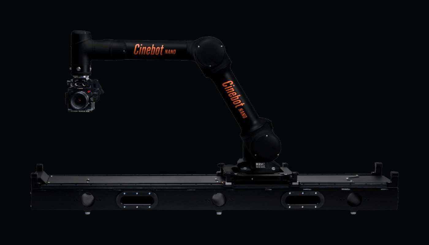 Cinebot Nano arm extended to its full 1 m reach