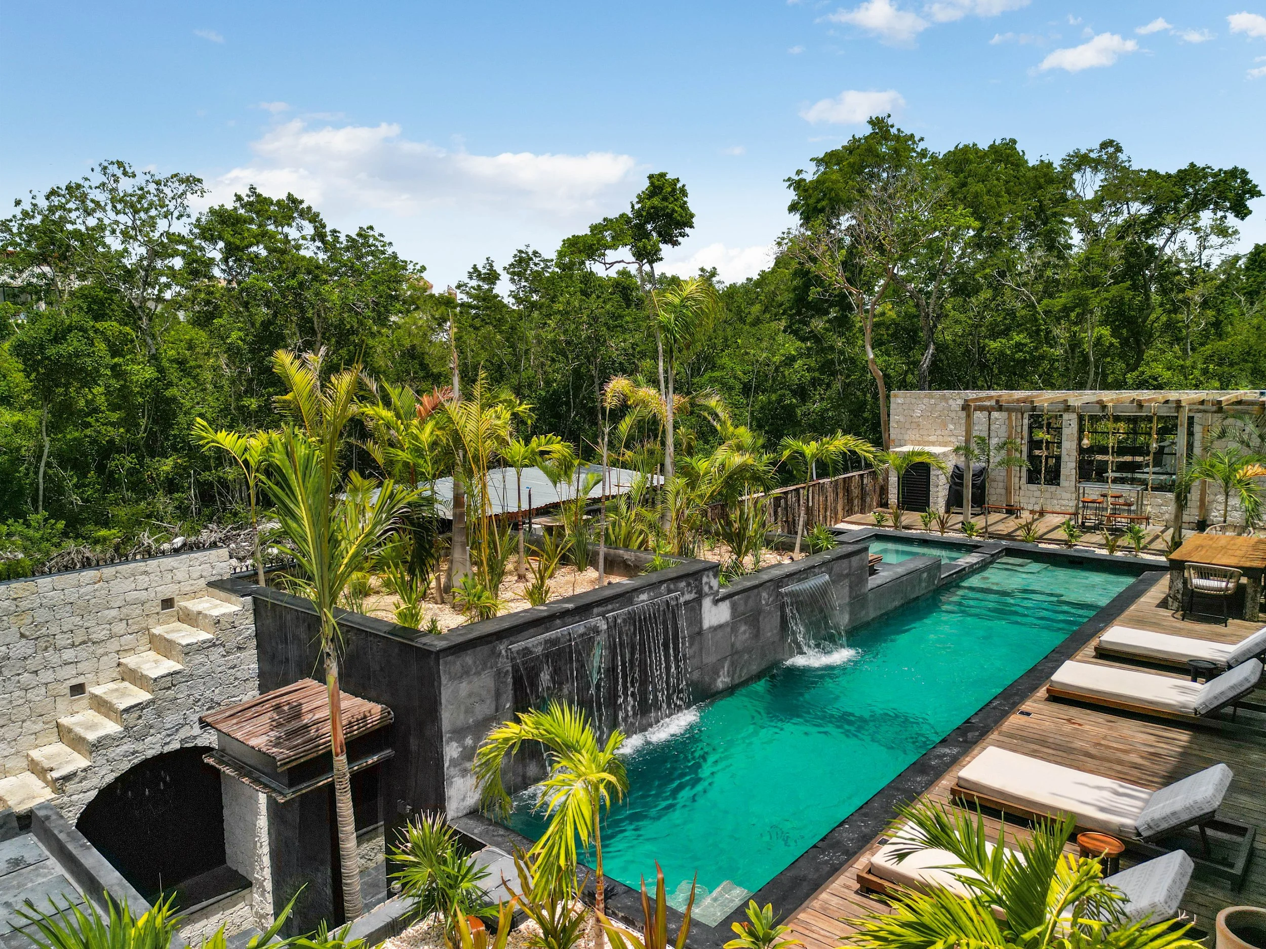 Villa Onyx pool from sky
