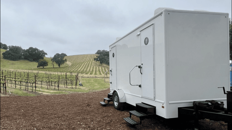 Hosting a Winery Event? Here’s What to Know Before Renting a Restroom Trailer