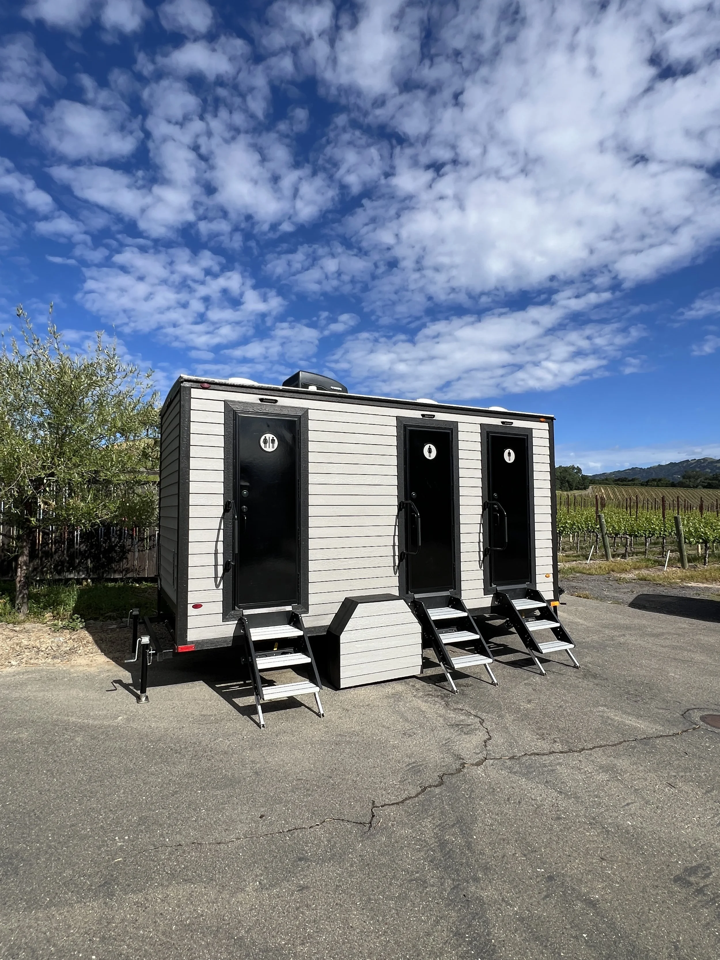 Lancaster Winery - POSH3.jpg