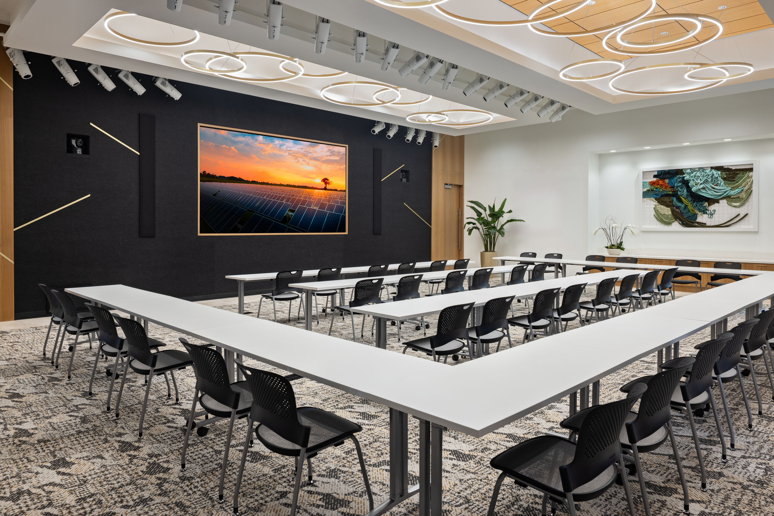 202510-Southern-Company-07-conference-meeting-room-web.png