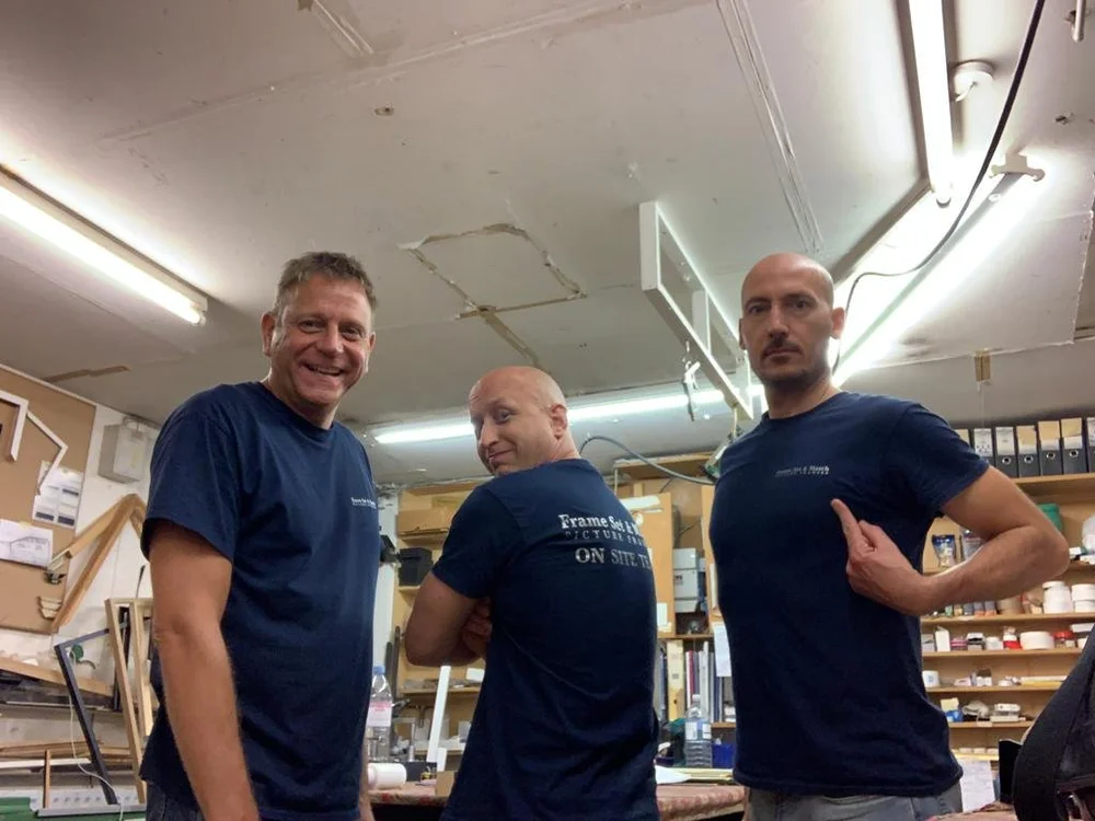 About — Frame Set and Match Bespoke Picture Framers in West London