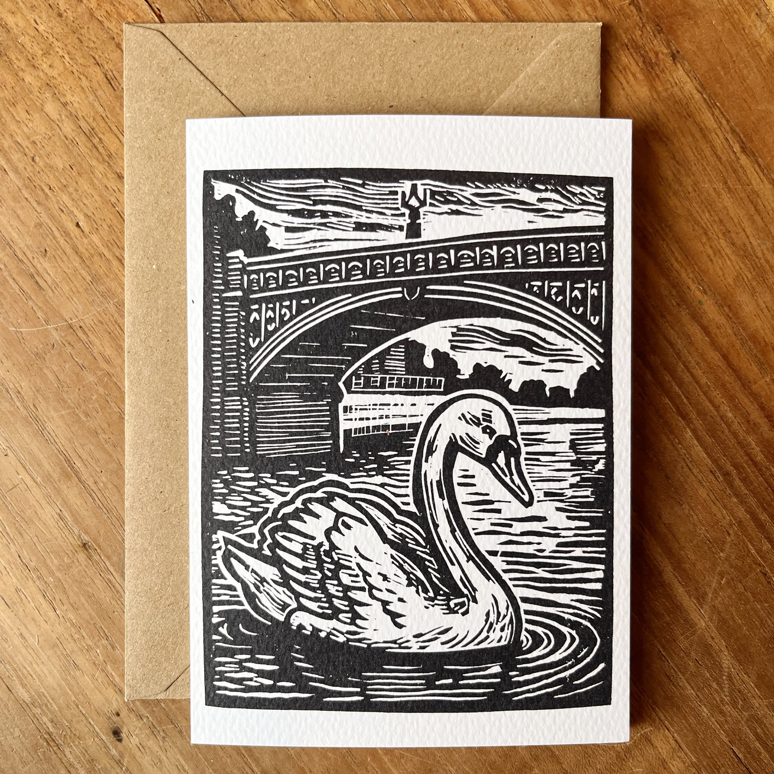 Swan Lendal Bridge.jpg