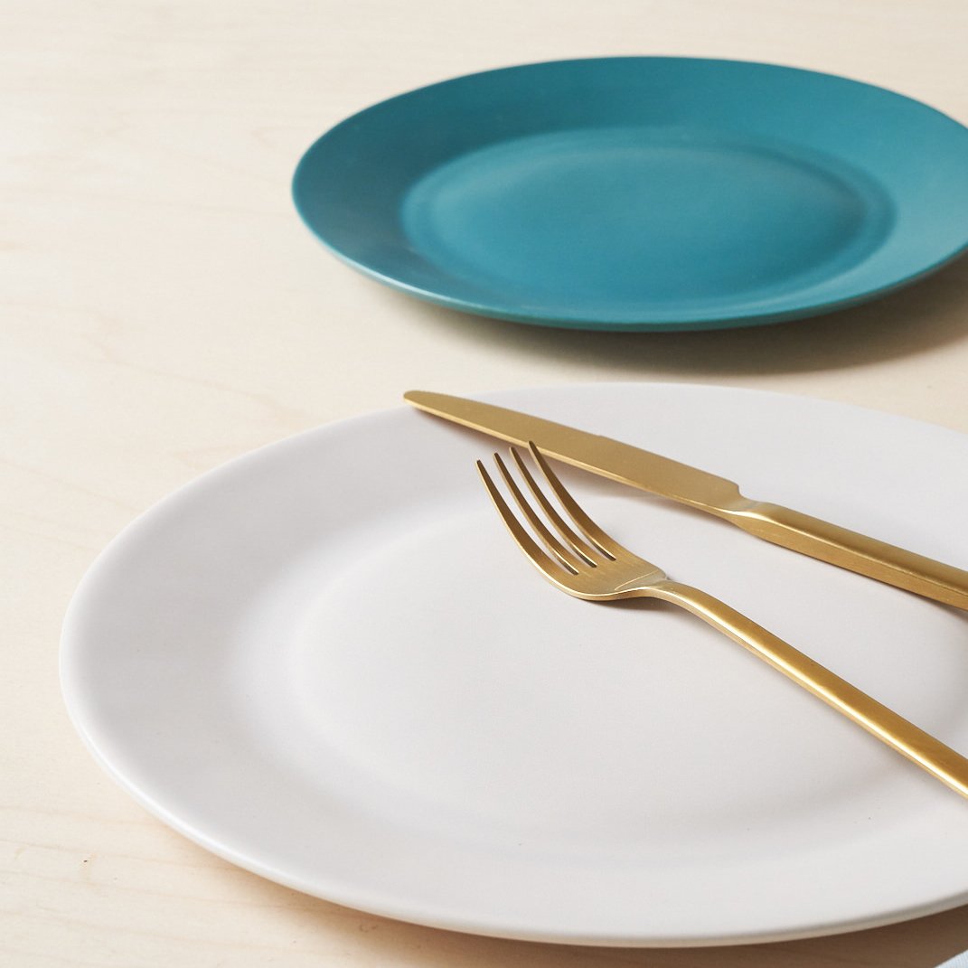 MATT_Grey_DINNER_PLATE.2.jpg