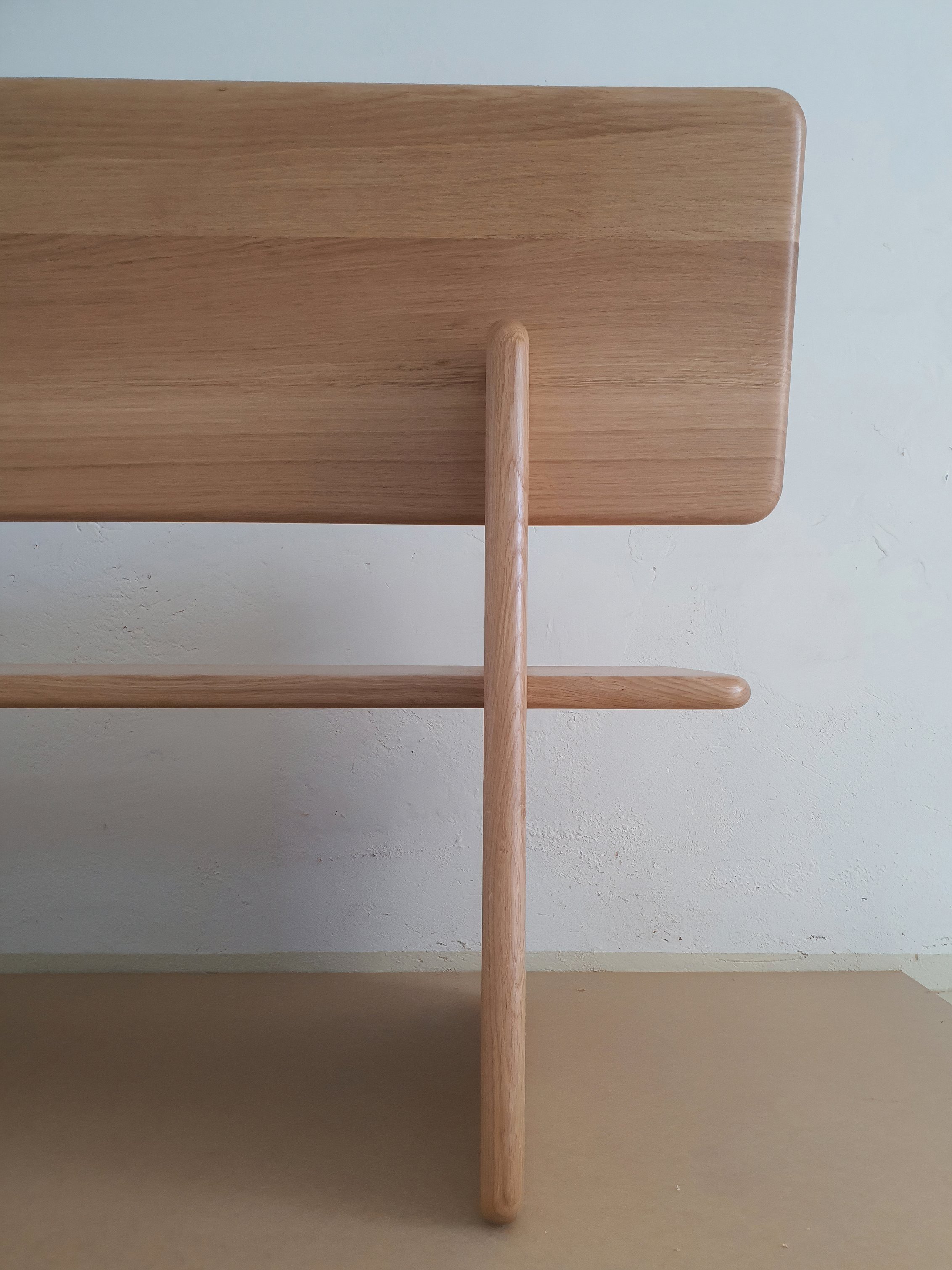 Made from european oak with mat finishes
