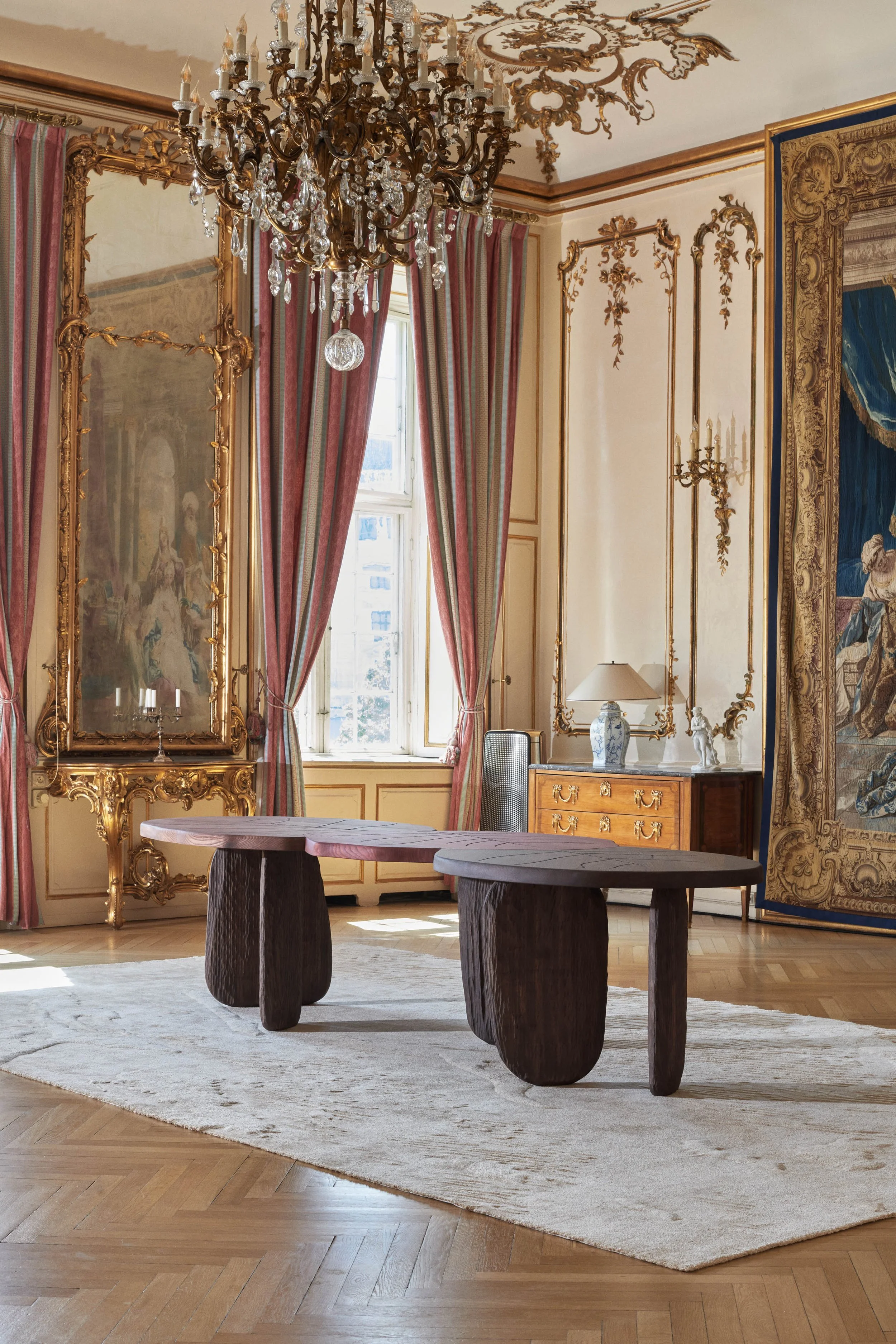 Seagrape table at the French Embassy of Copenhagen