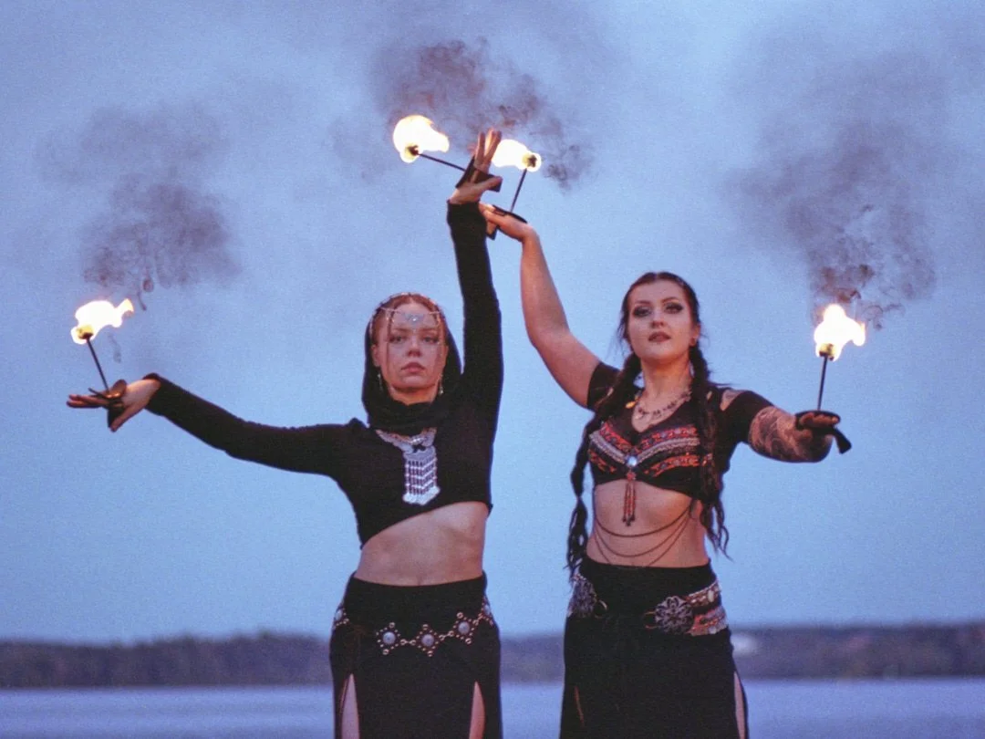 Kes&auml; on kulkenut eteenp&auml;in melkein huomaamatta.. vaikka s&auml;&auml;t eiv&auml;t olekaan hellineet, niin vauhtia ei ole puuttunut! Opintojen ja ty&ouml;n yhdist&auml;minen on pit&auml;nyt kiireisen&auml; ja v&auml;syneen&auml;, mutta pian 