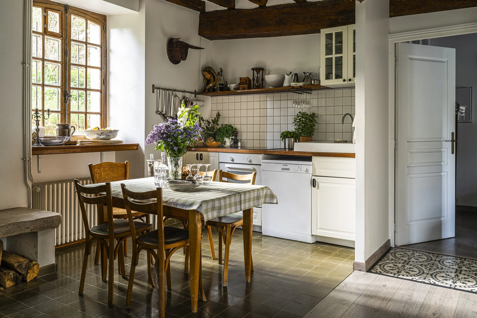 PETITE MAISON_CUISINE_2.jpg