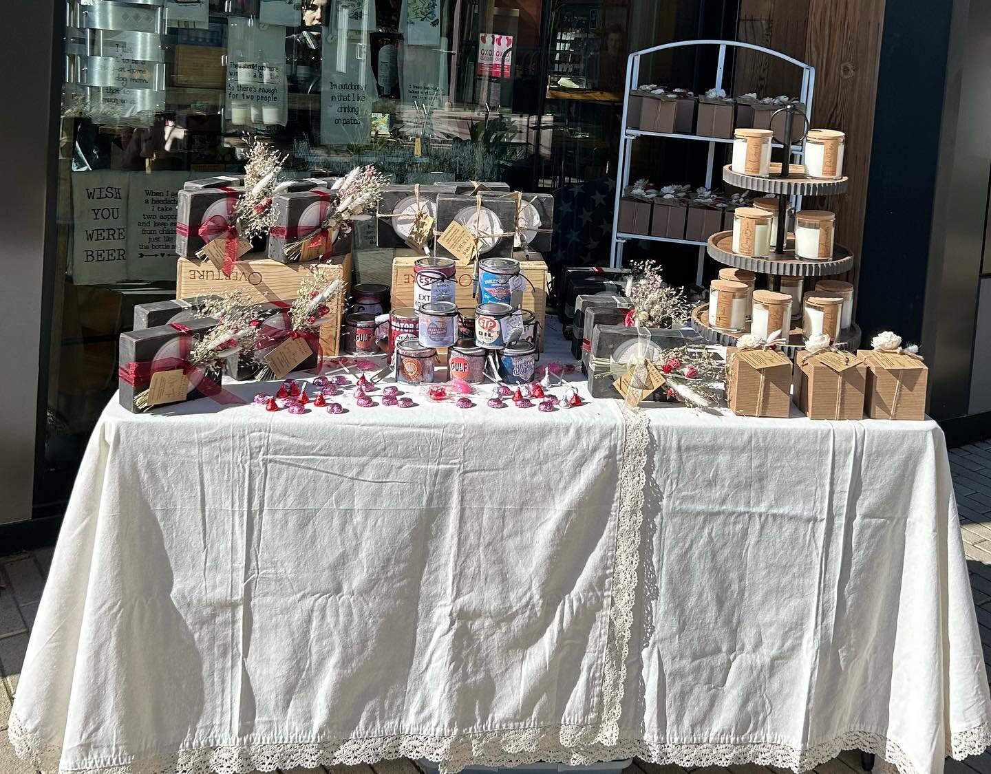 Pre Valentine&rsquo;s Day pop up at Makers Market on First Street:)
