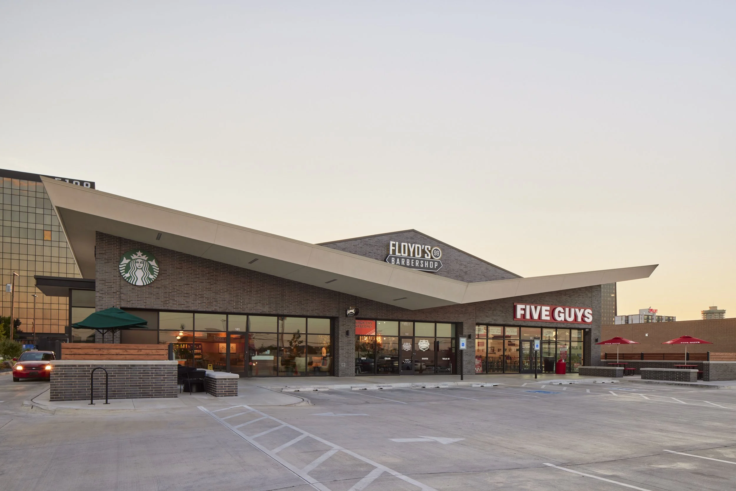 Mayfair Shopping - Starbucks-2.1.jpg