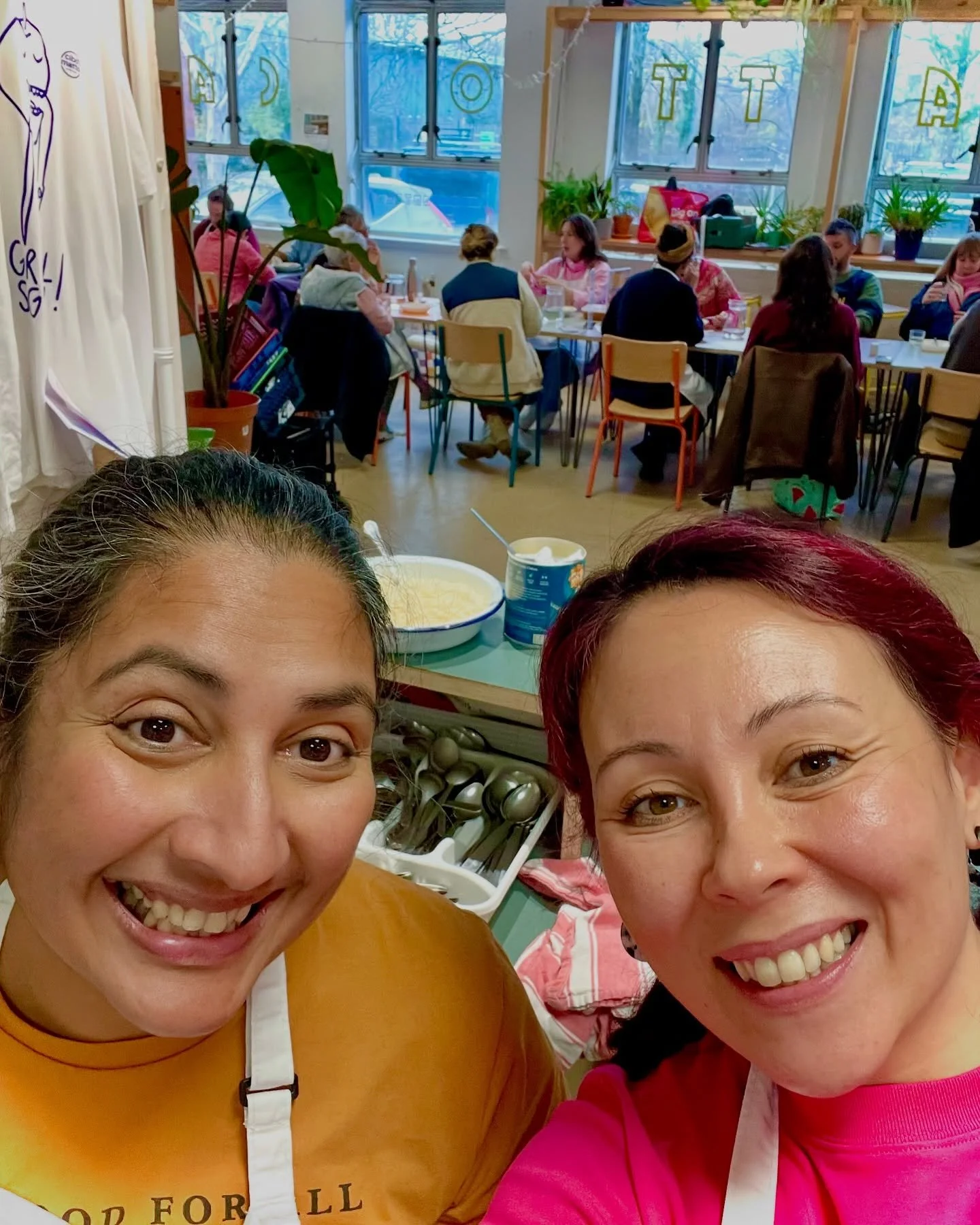 🌿 Thai green curry, feel-good nutrition &amp; a cosy winter evening&hellip; 

Feast &amp; Flourish with Batch Cook Club this Thursday! 🗓 Thu 5th Feb | 7&ndash;8.30pm 📍 St Anne&rsquo;s House, BS4 ✨ Free event, everyone welcome

Ever wondered how sm