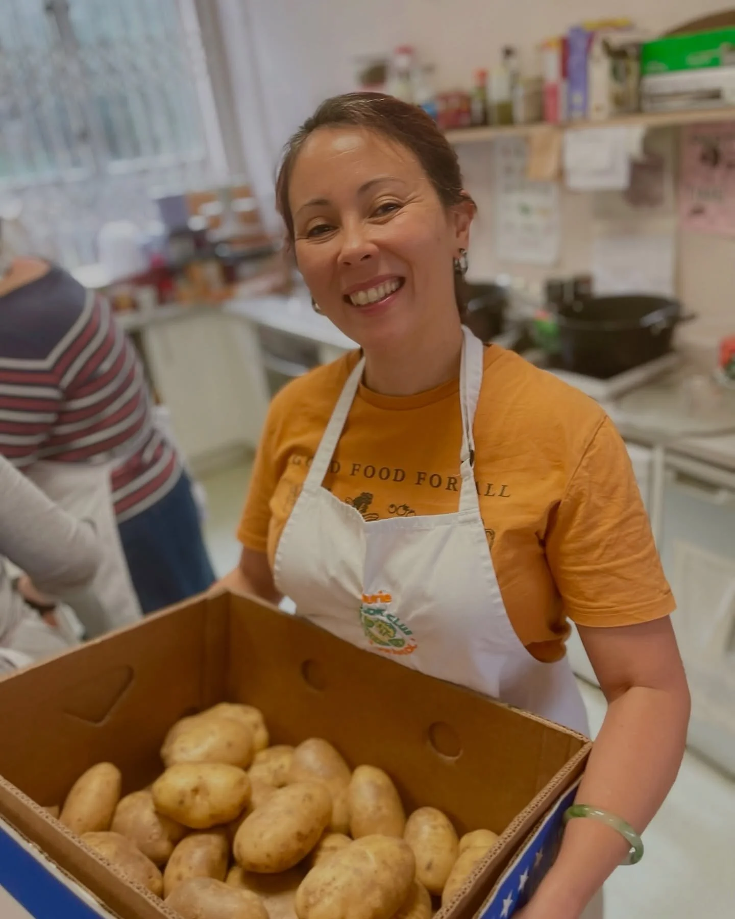 📢 Calling all current and previous Batch Cooks (and Little Feast lovers!) at St Annes House! 

Batch Cook Club want to develop a regular offer at the kitchen in St Annes House, @bricksbristol and we&rsquo;d love to hear your ideas on how the project