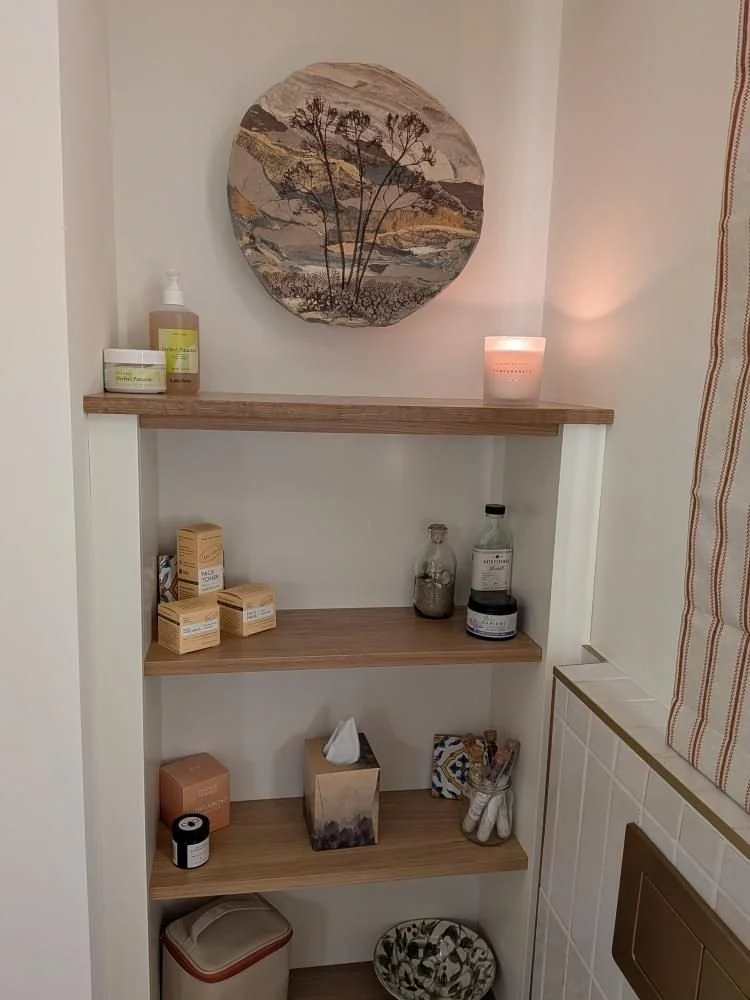 A small display unit installed into a bathroom in Gosforth. Thanks to my customer for sending me this photo of the unit looking beautifully decorated with their items.