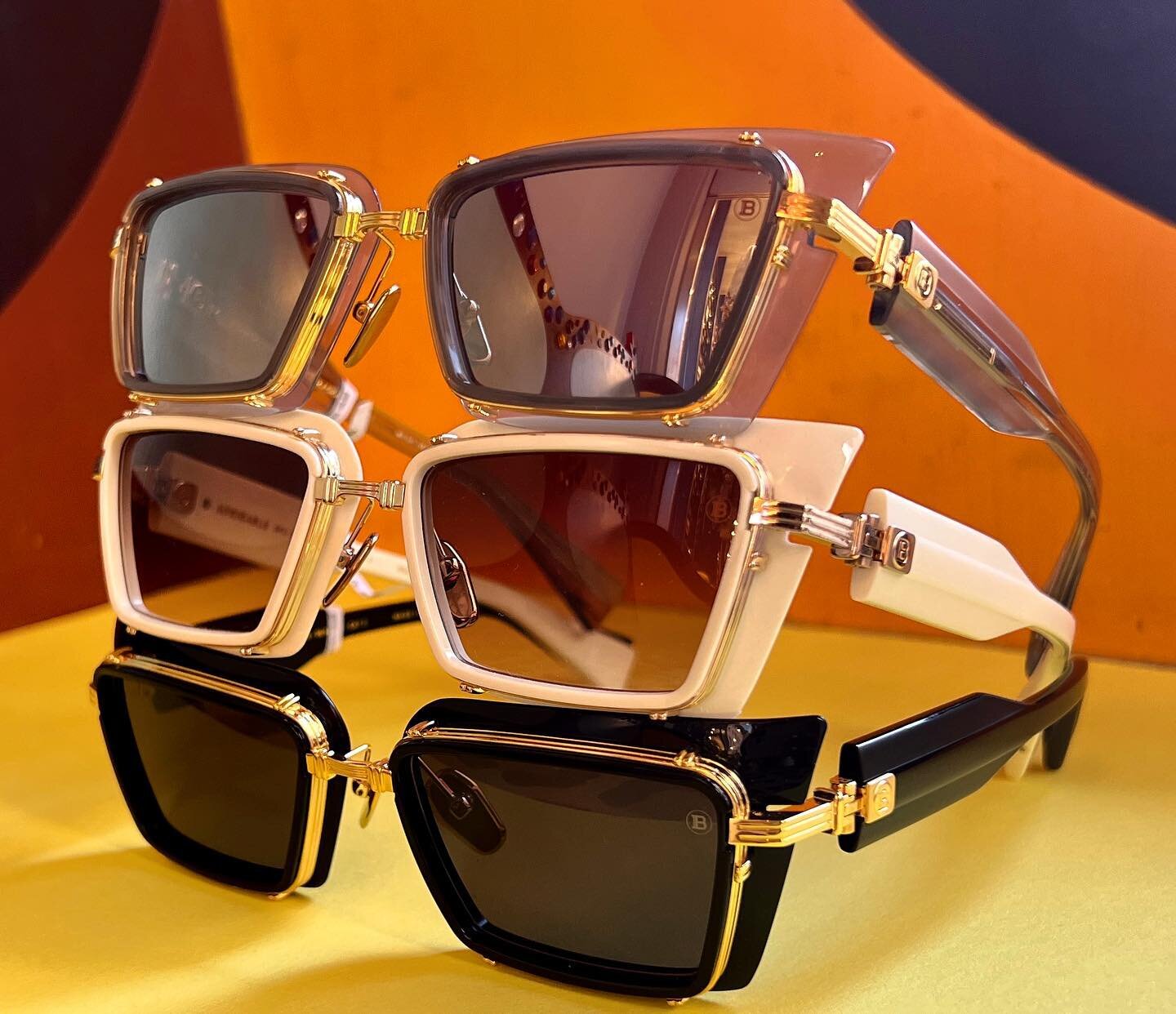 one is not enough 🤩

#balmain 

***
-
-
#sunglassaccessoryzurich #sunglass #sunglasses #accessory #zurich #balmainsunglasses #akonieyewear #zurichinfluencer #zurichfashion #fashion #zurichstyle #trend #boutique #gucci #fendi #dior #ysl #andmore #zur