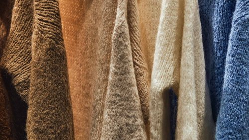6 Benefits of Wool Fabric & Clothing
