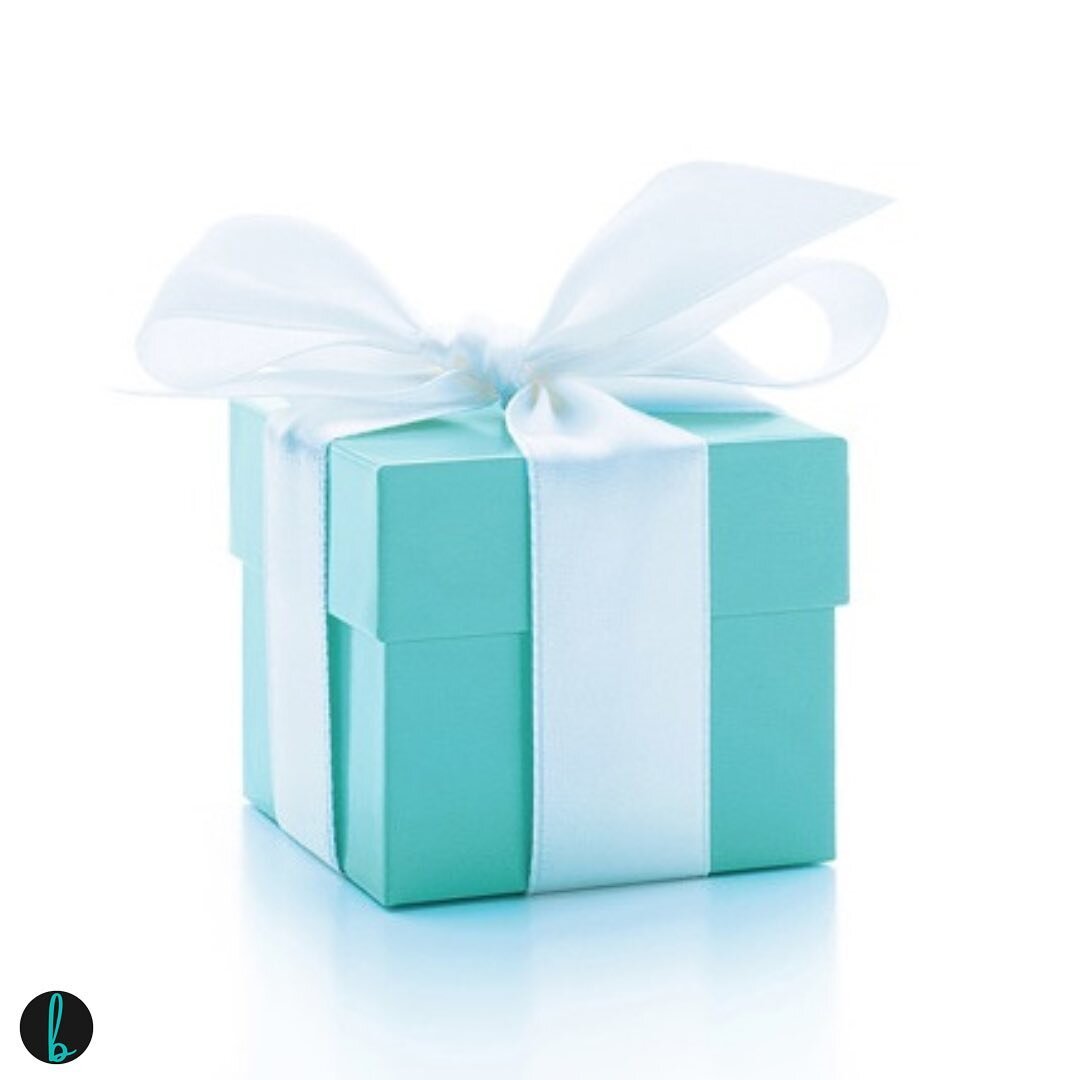 LITTLE BRAND STORY FROM 💍TIFFANY&rsquo;s💍

Tiffany &amp; Co., the infamous luxury House, adopted its iconic turquoise color over a century ago, officially trademarking it &ldquo;1837 Blue&rdquo; with Pantone in 2001.

The story goes that the owner 