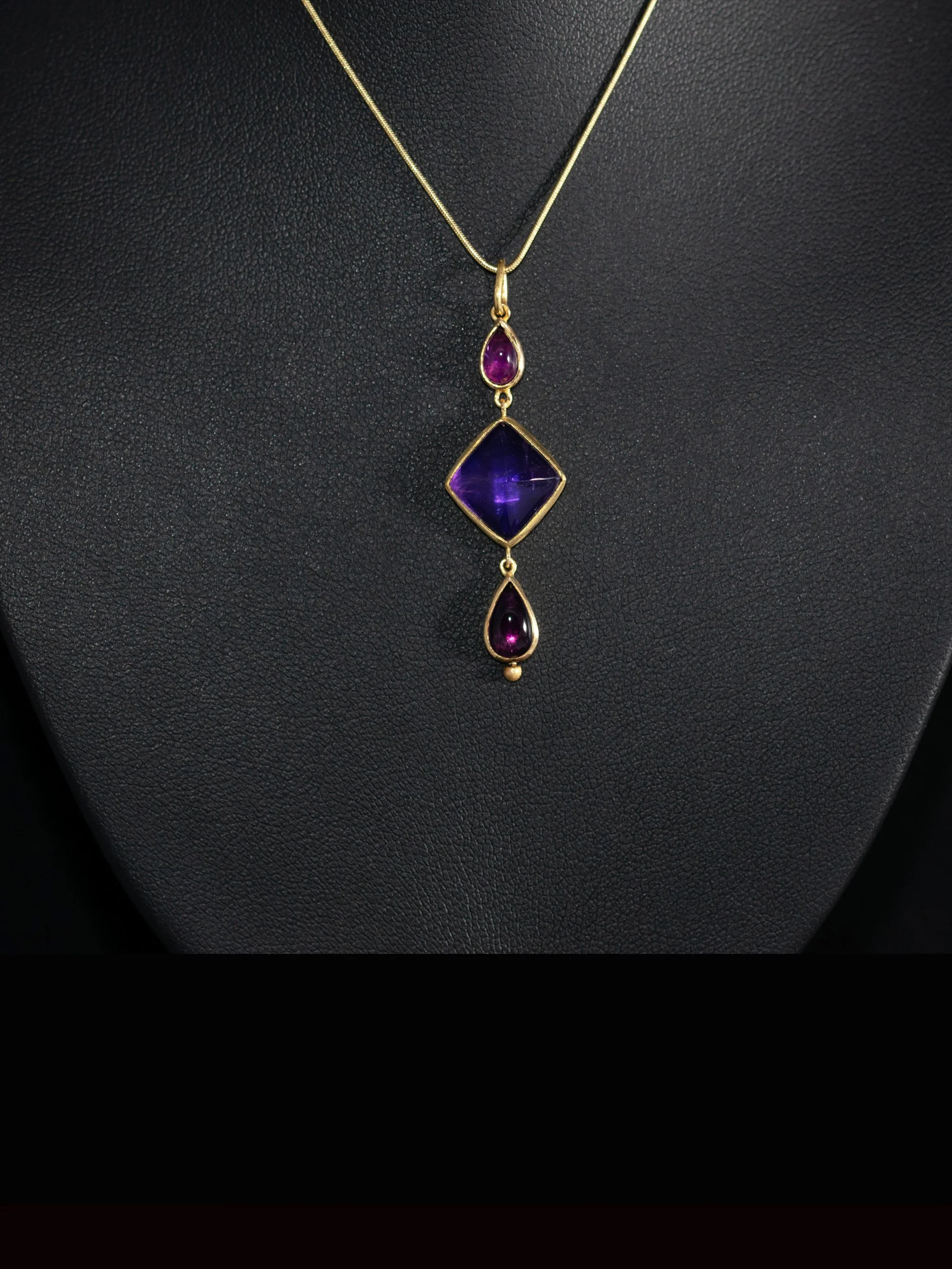 P1812-Polly-Gasston-amethyst-pendant.jpg
