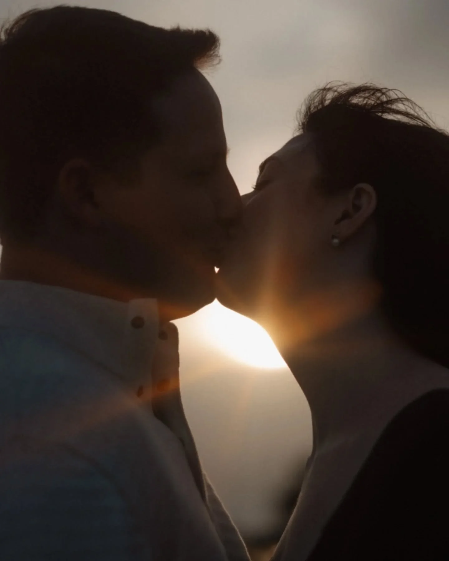 A+J part one: the engagement session. Couldn't have asked for a more dreamy sunset 😍
.
.
.
.
.
#engagement #virginiawedding #virginiaweddingphotographer #richmondphotographer #norfolkva #sunset #dreamy #beach #virginiaengagement #documentaryphotogra
