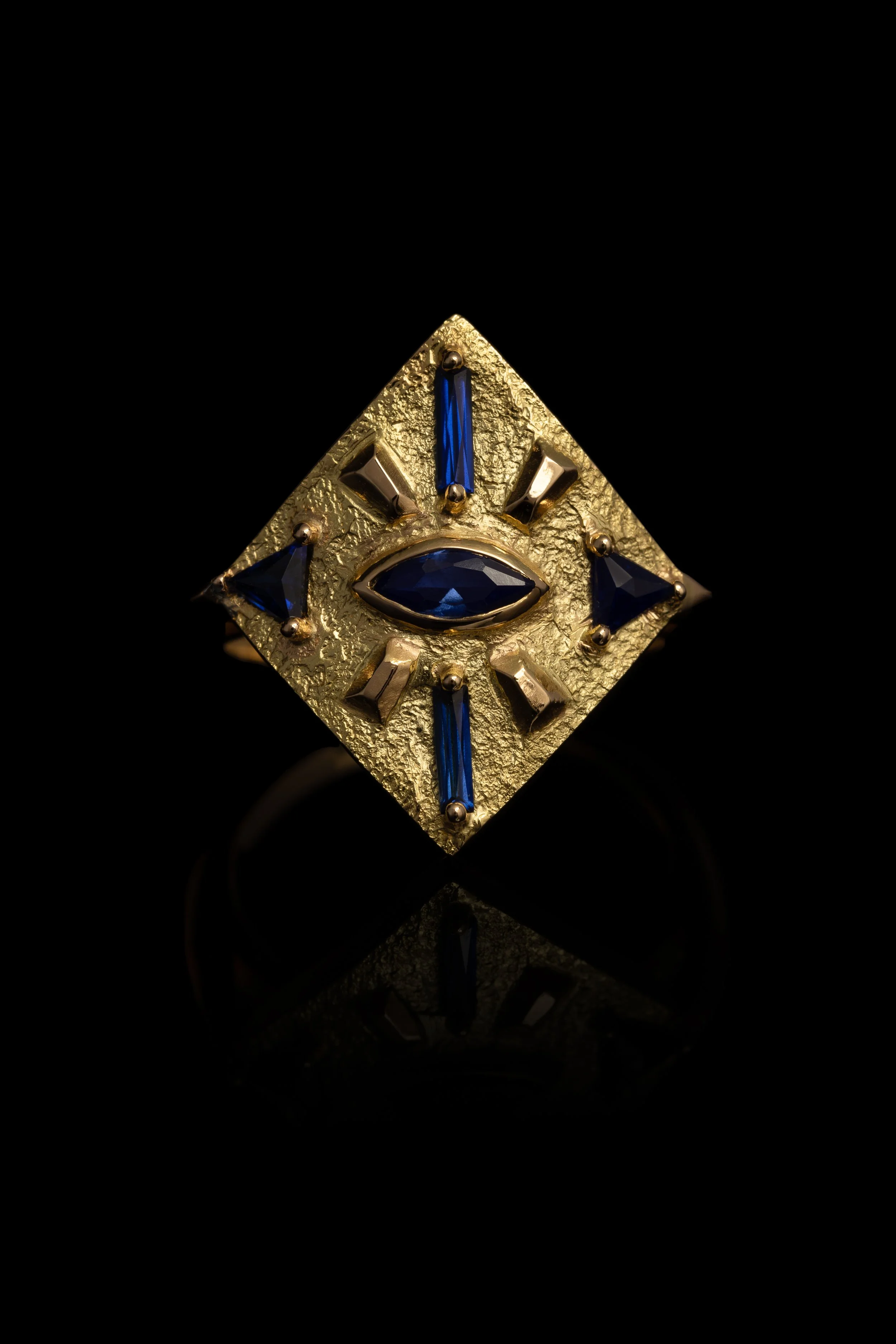 01. Chloe-Hoquet_bague_Rhombe - Chloé Hoquet.jpg
