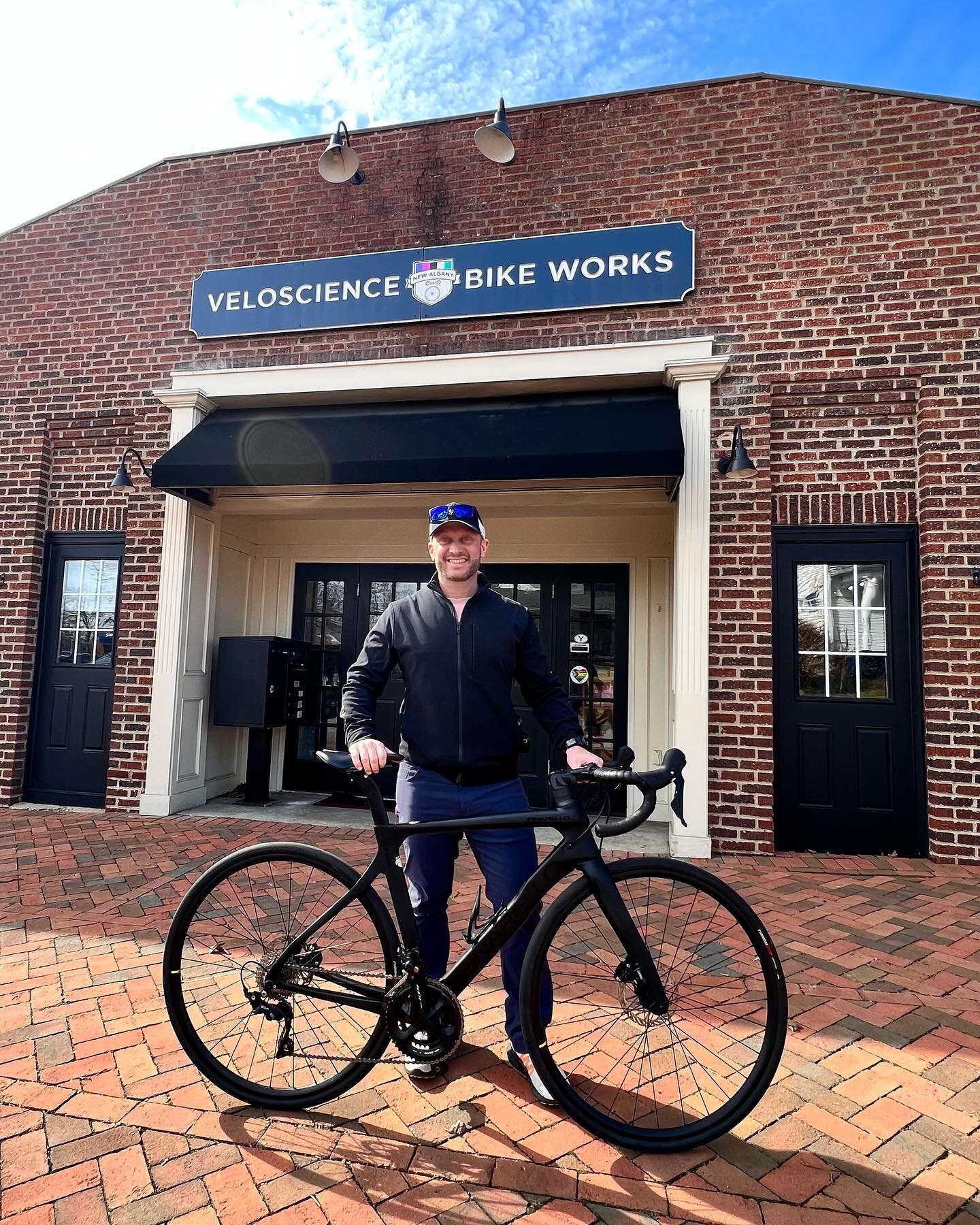 New bike day! 

After 15+ years and tens of thousands of miles on my current road bike, It was time for an upgrade. N+1 😬 

Thank you to the team over at VeloScience, they had a deal on a Pinarello Paris that I couldn&rsquo;t refuse! 

Excited to pu