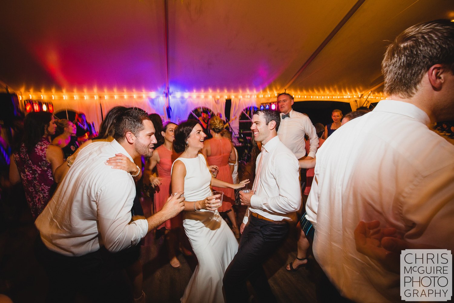 bride groom dancing