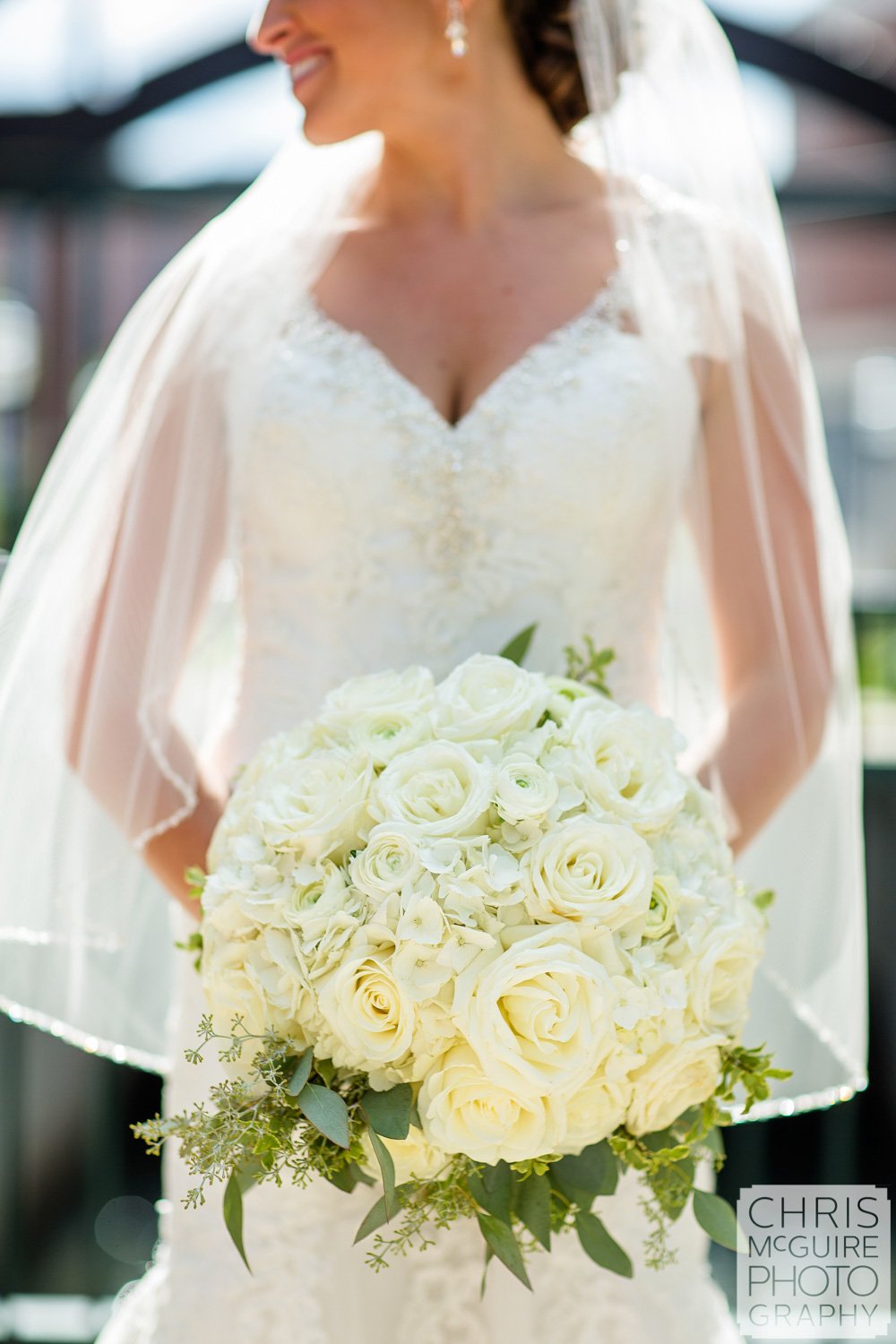 bridal bouquet with veil