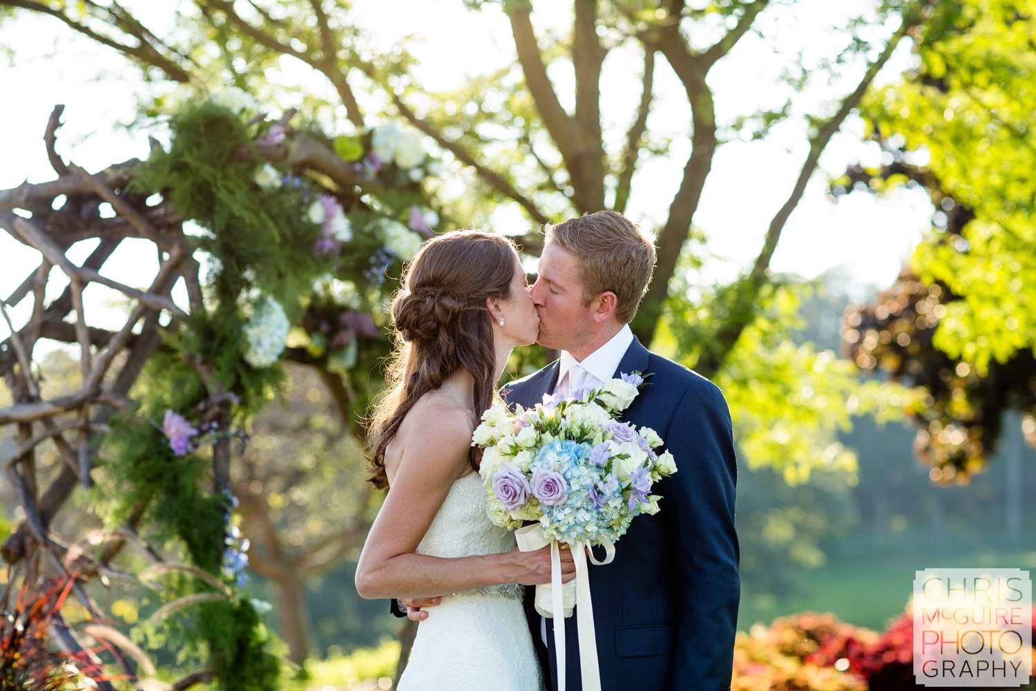 modern wedding photojournalism