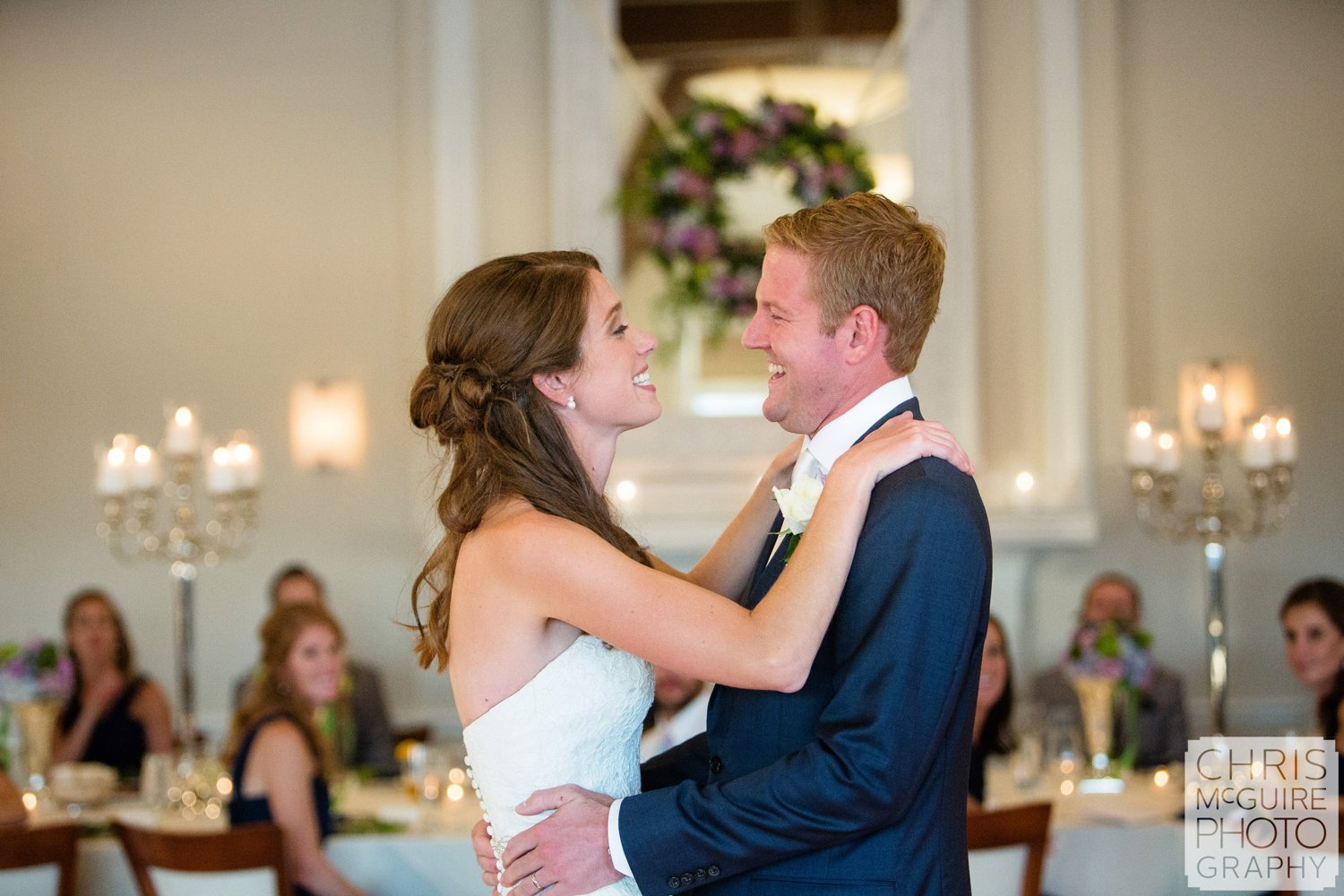 bride groom first dance