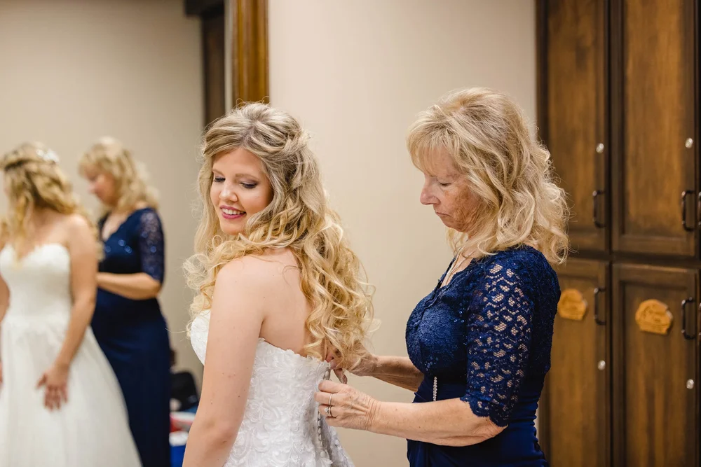 Mother of bride buttons wedding dress