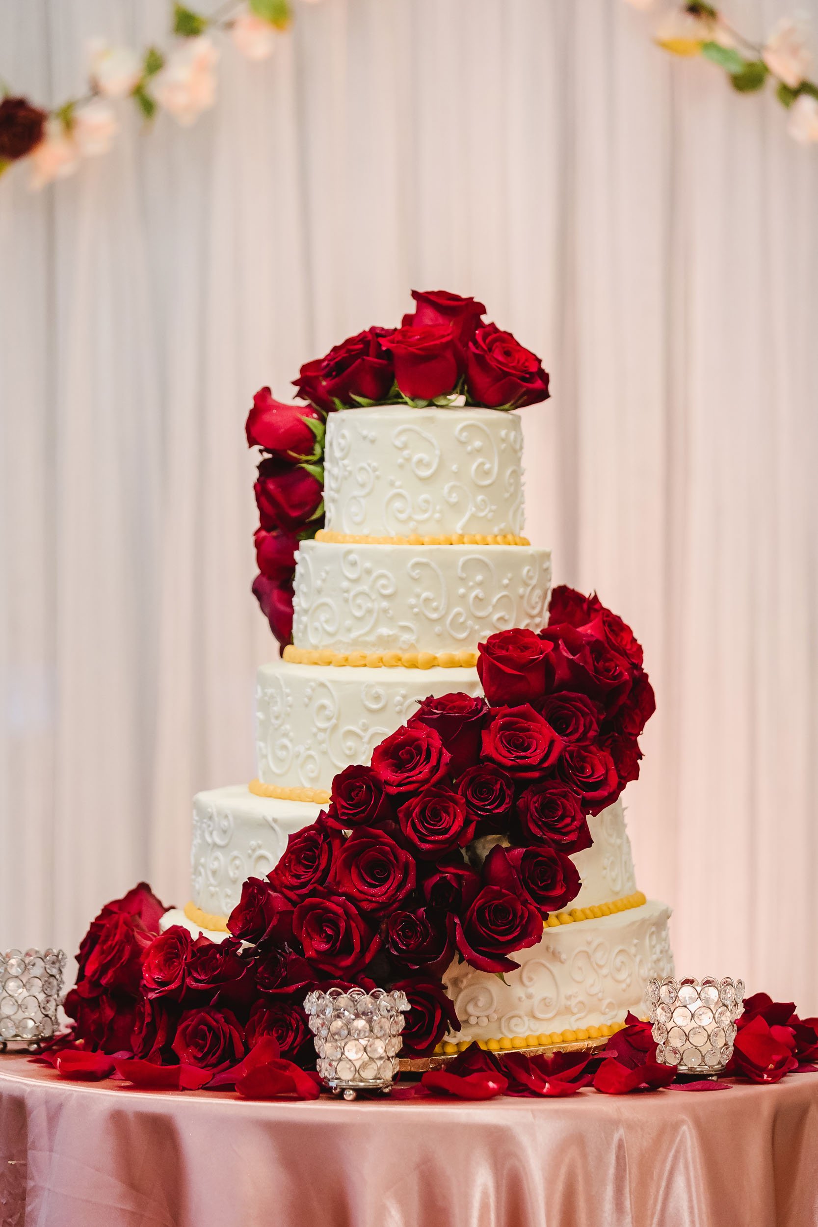 Wedding Cake with roses