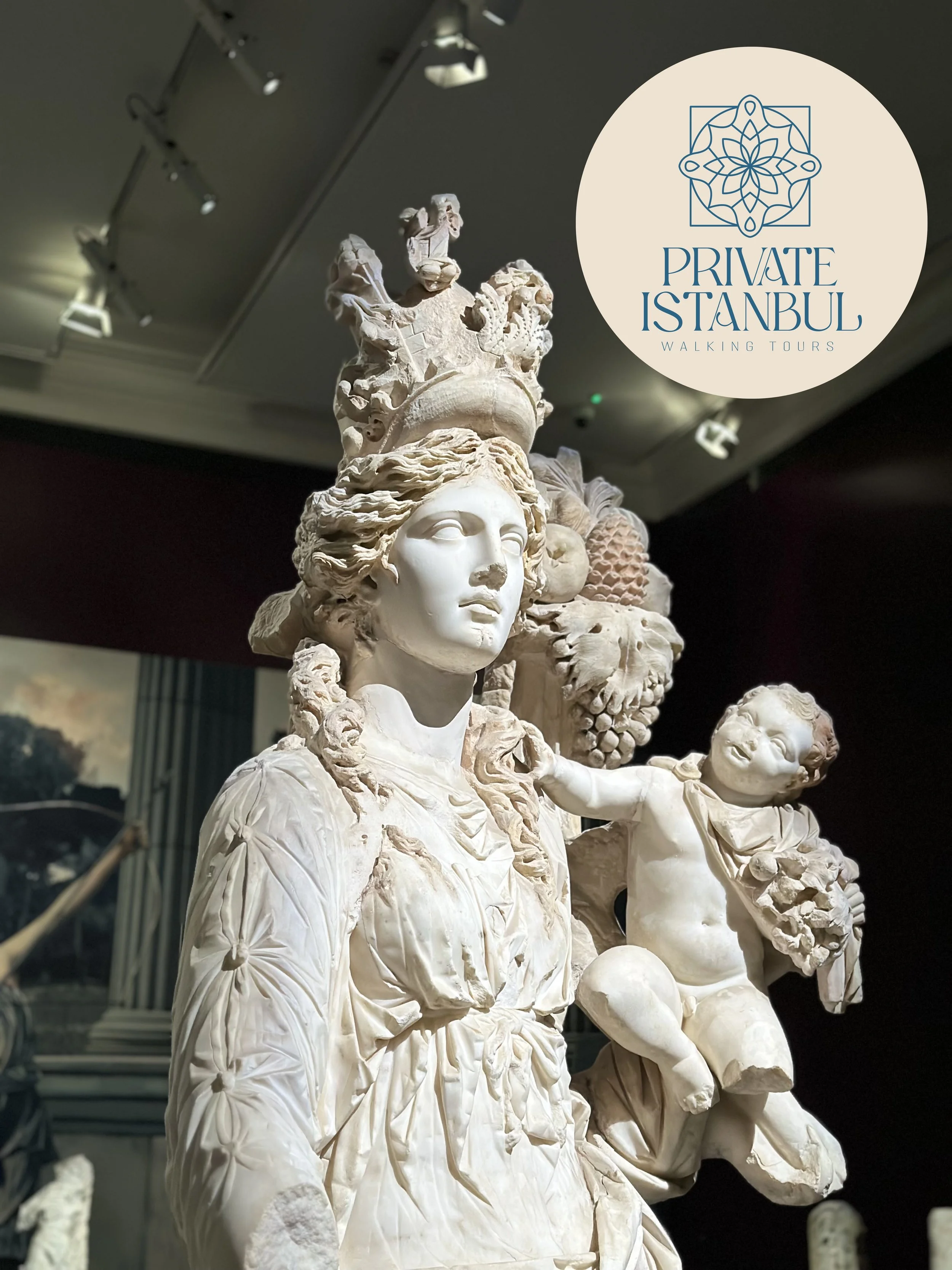 Women Traveling to Istanbul: An Elegant Way to Discover the City