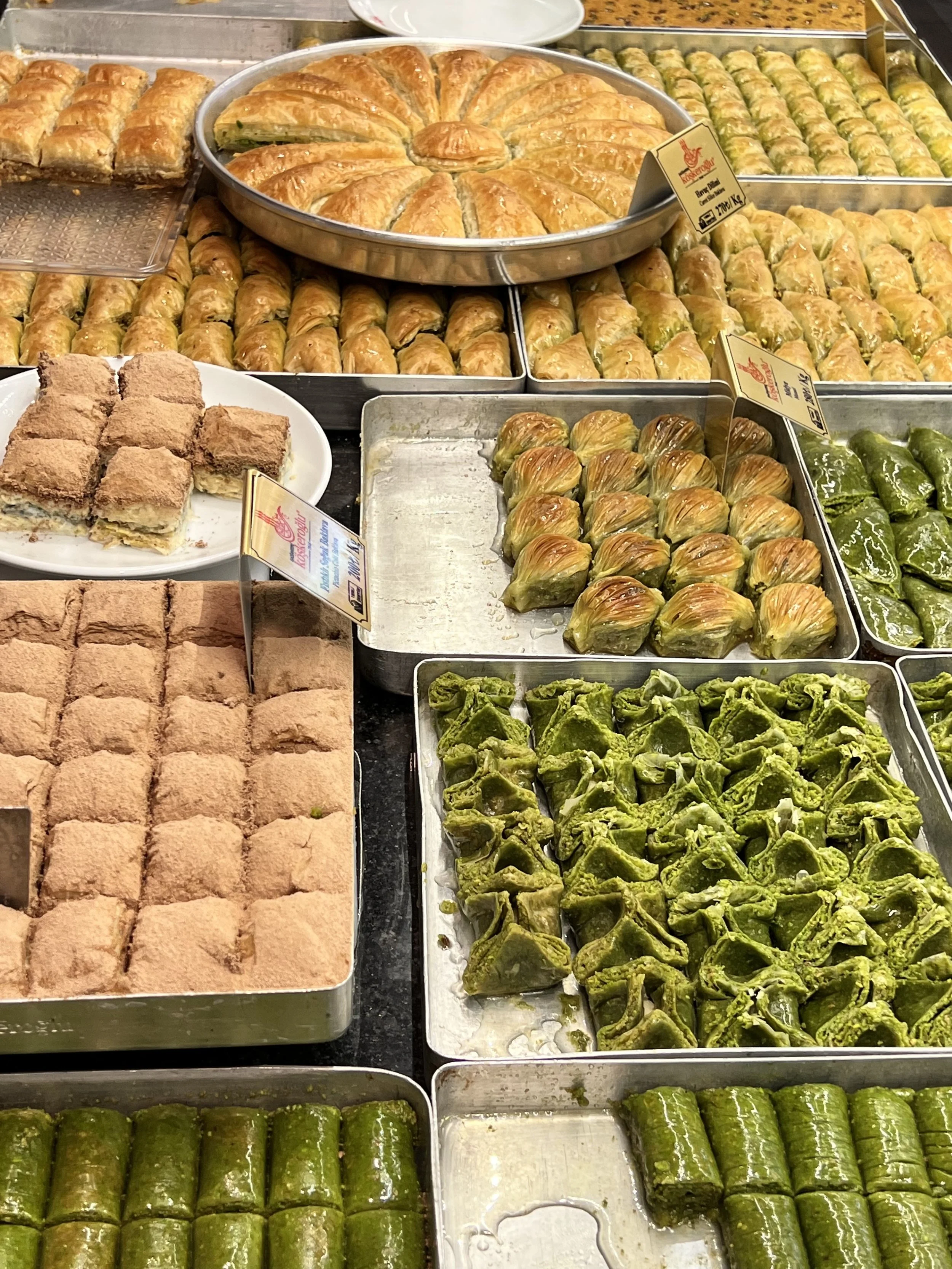 Most famous Baklava shop in Istanbul.JPG