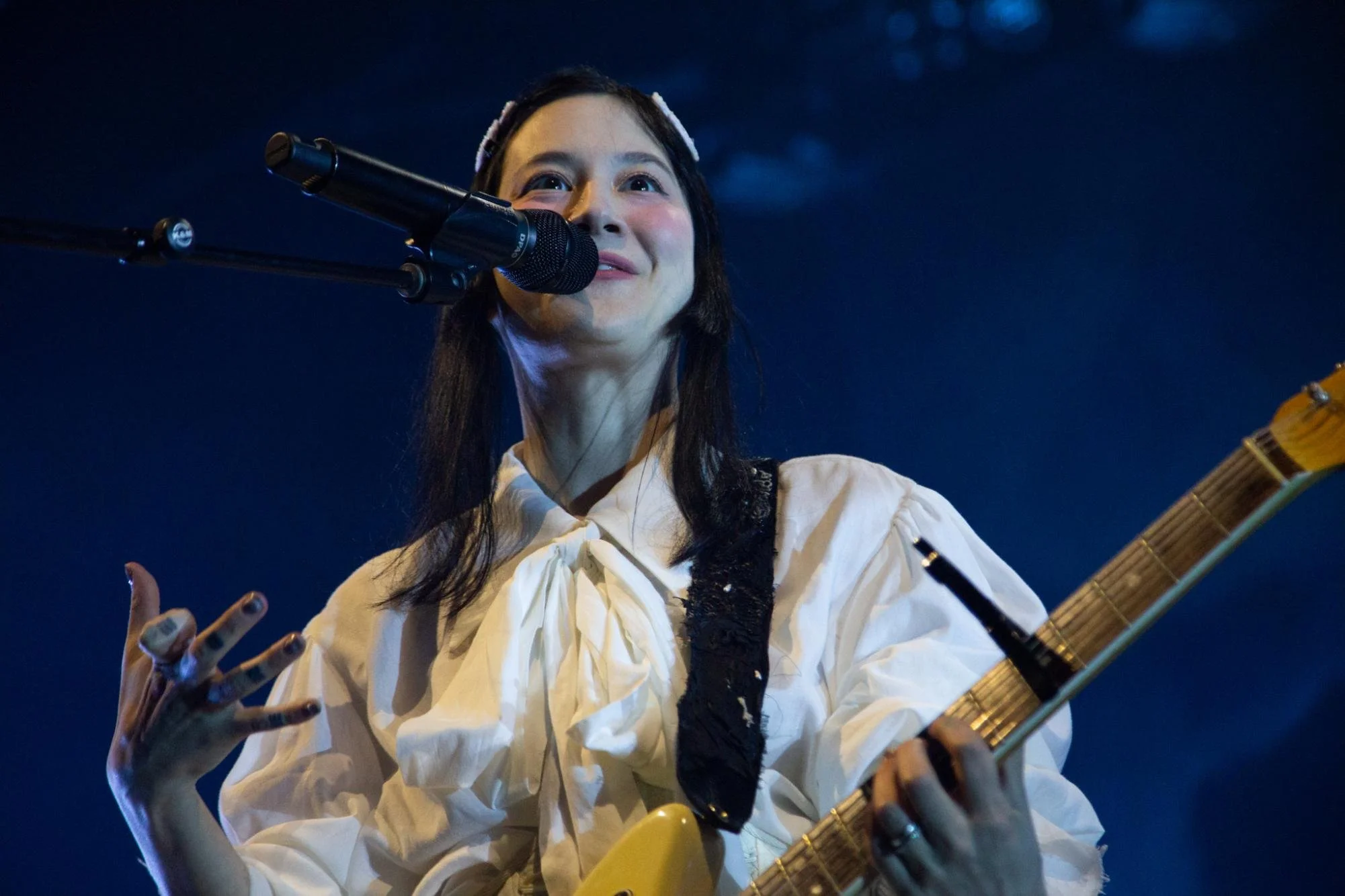 Michelle Zauner of Japanese Breakfast speaks to fans while performing at ACL Live on April 23, 2025.