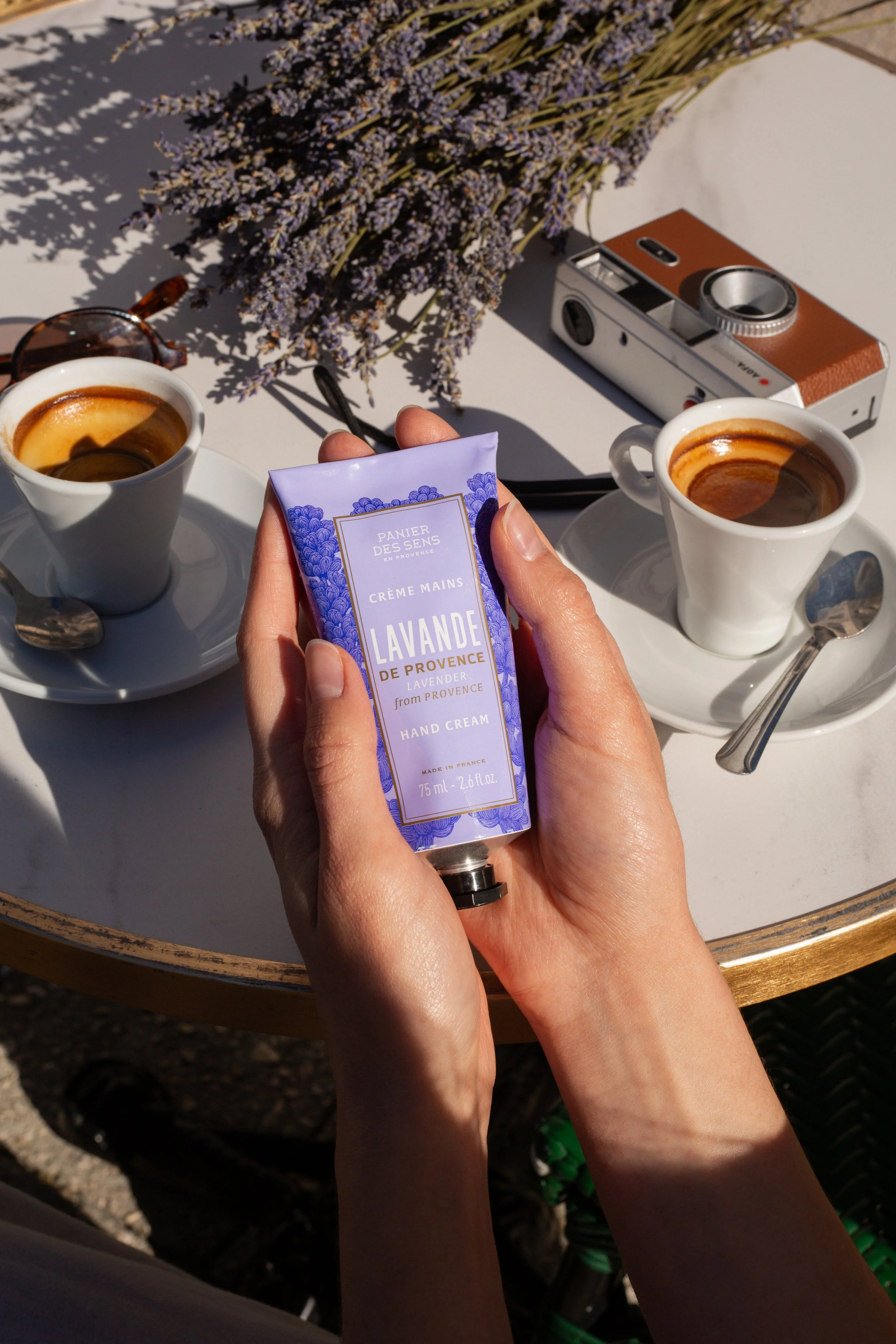 PDS_LAVENDER_ ICO11001_Hand-Cream_75ml_Lifestyle_2.jpg